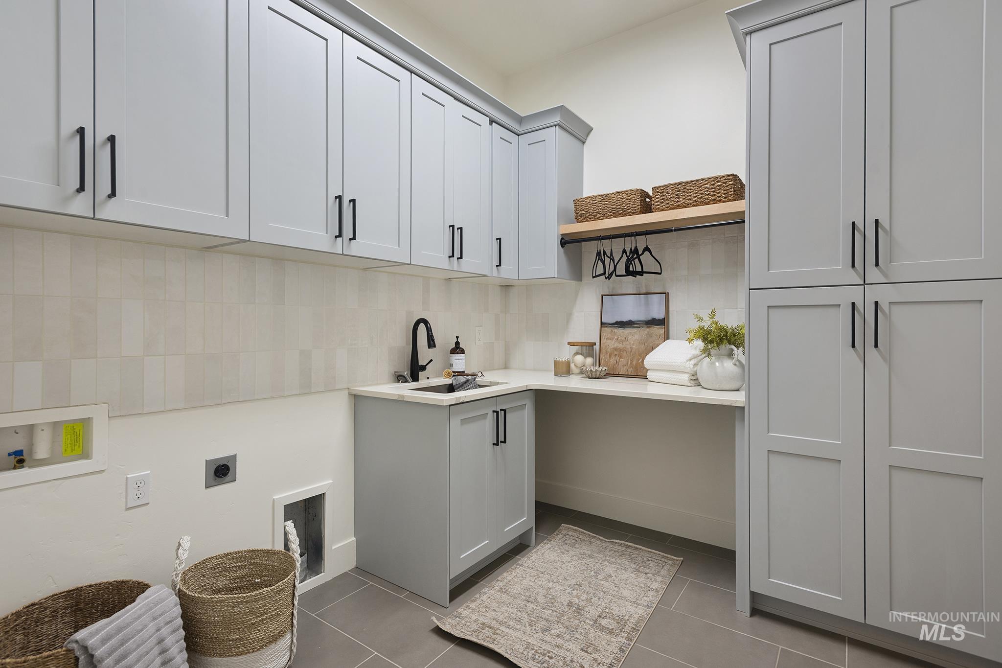 property viewer photo 44