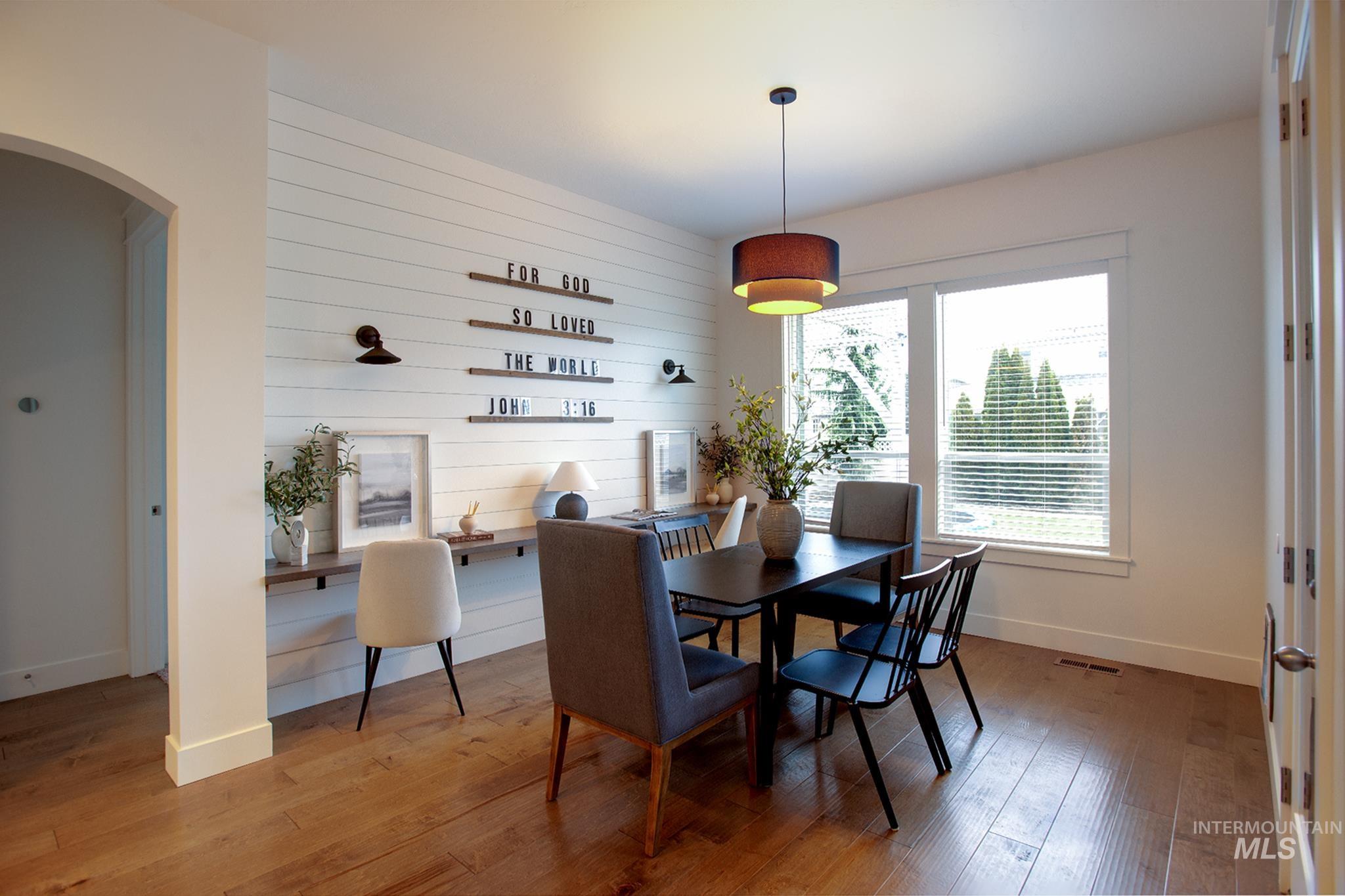 property viewer photo 8