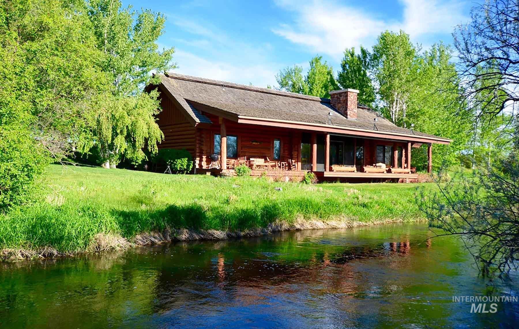 main property photo 11