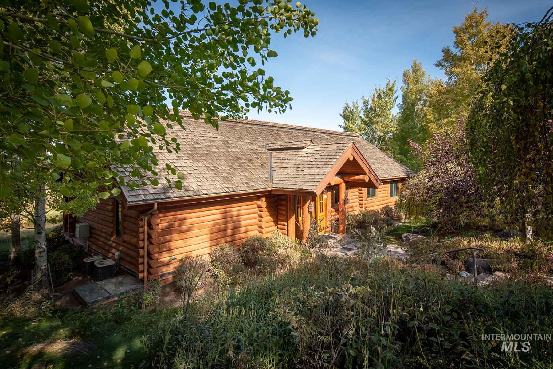 main property photo 20