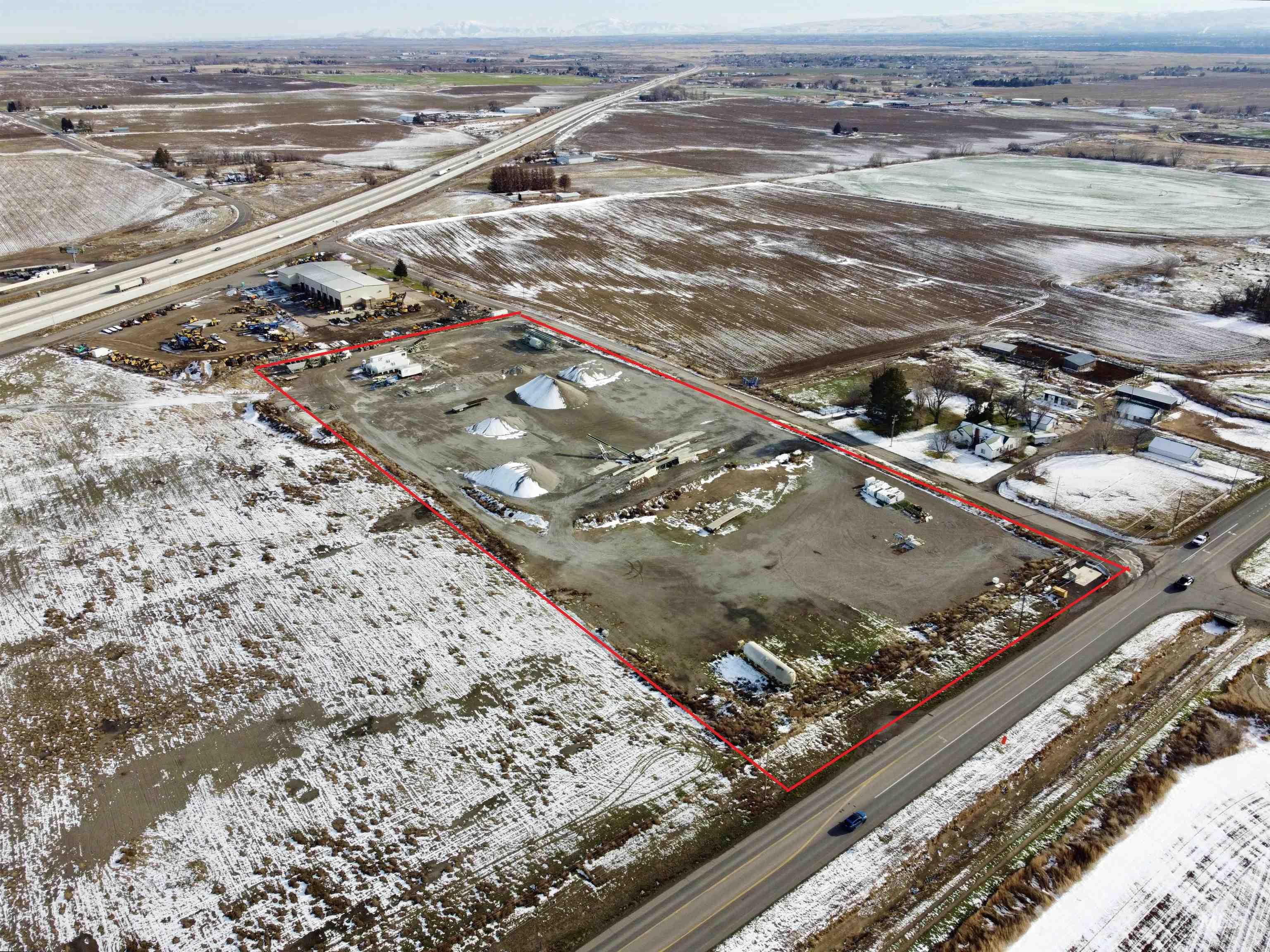 main property photo 11