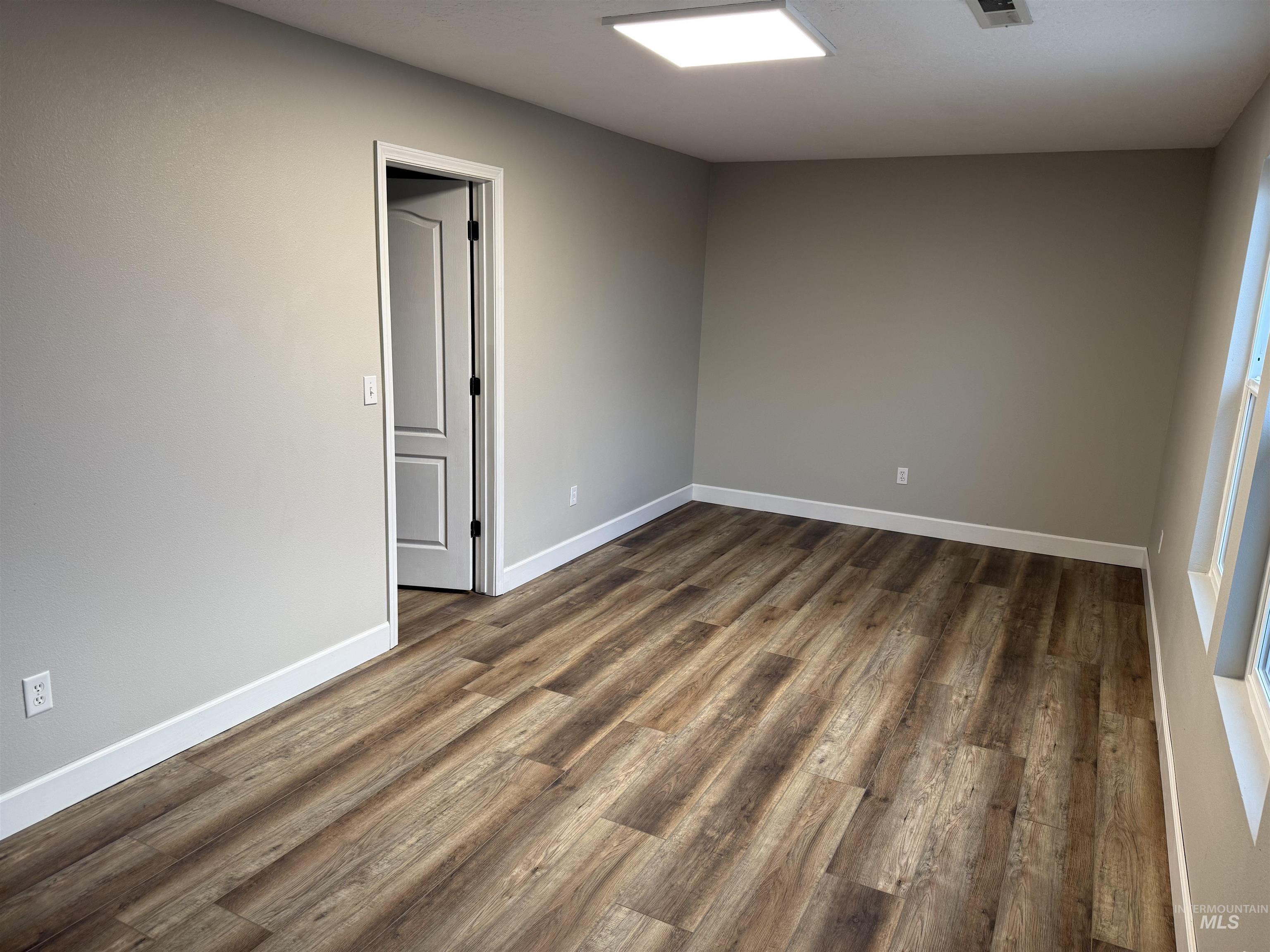 property viewer photo 10