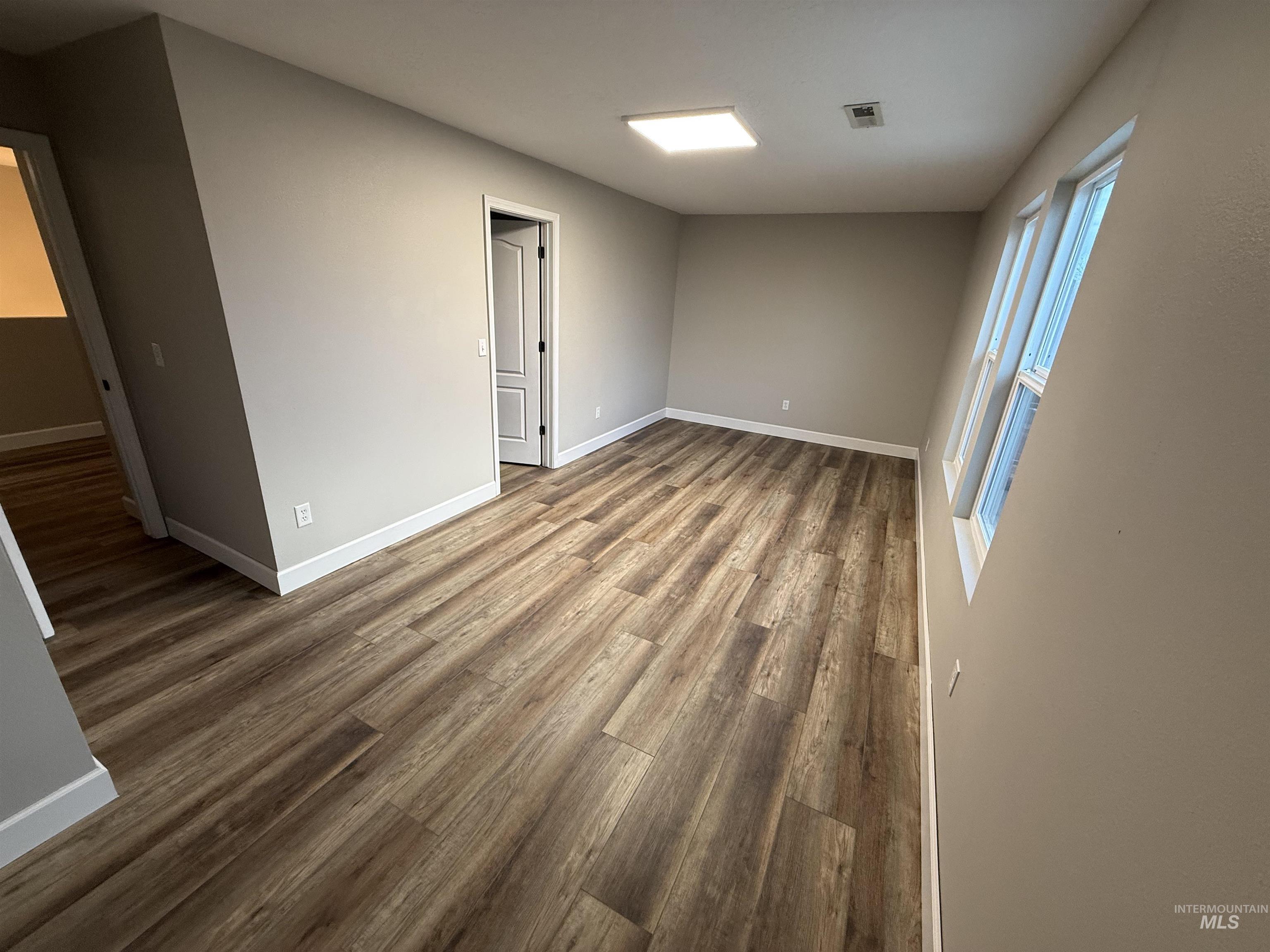 property viewer photo 15