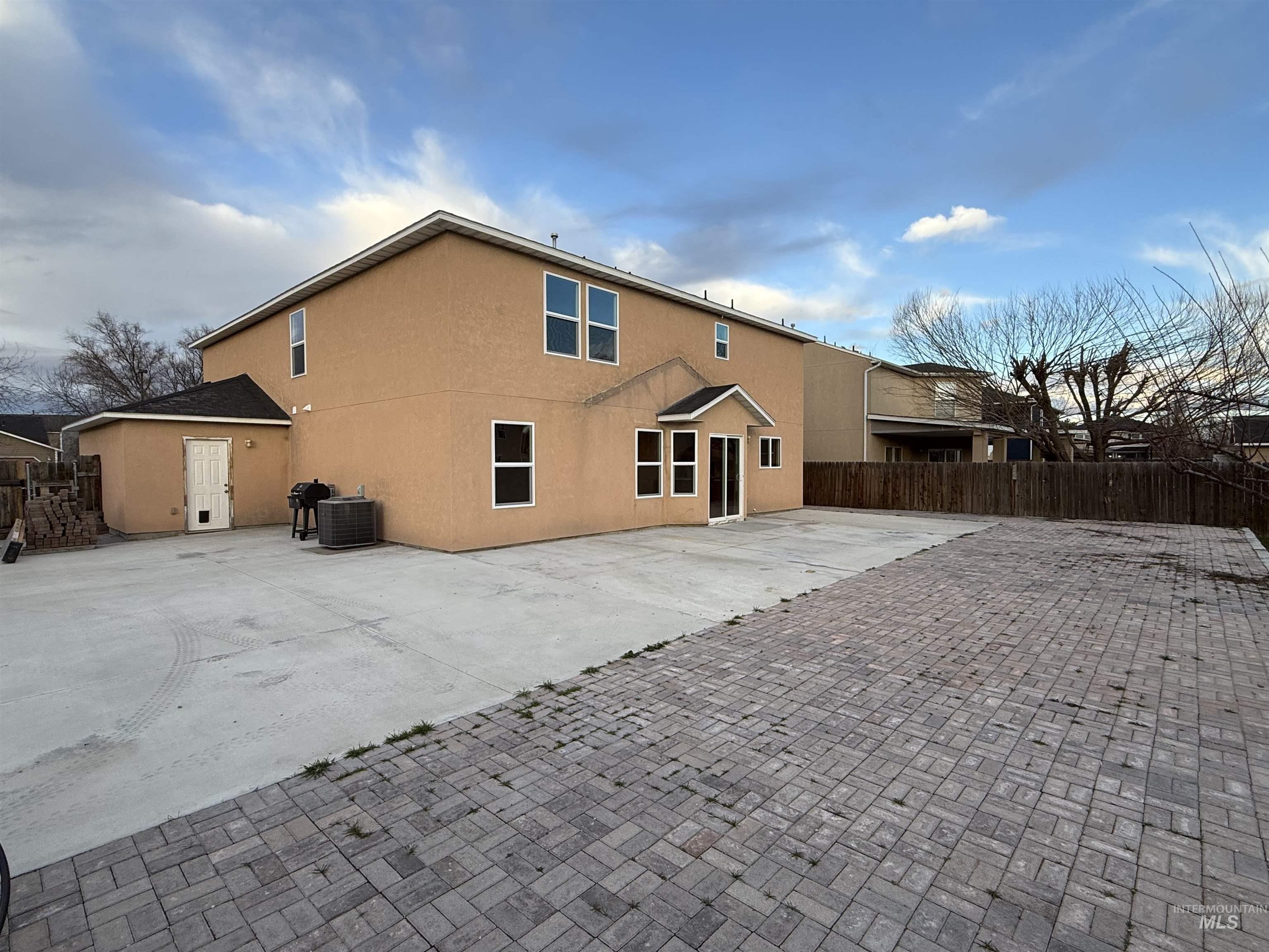 property viewer photo 21