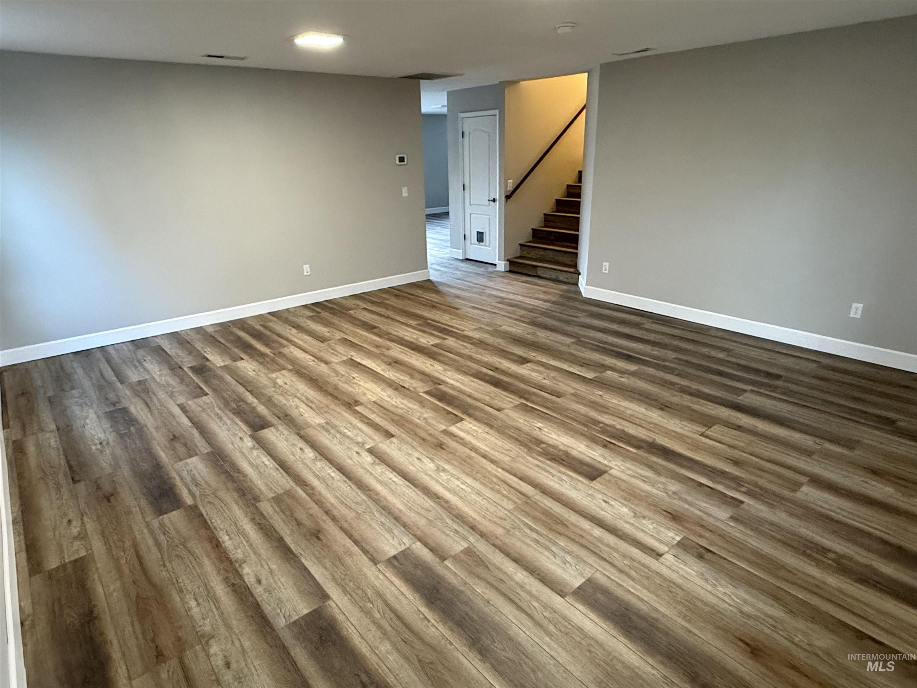 property viewer photo 3