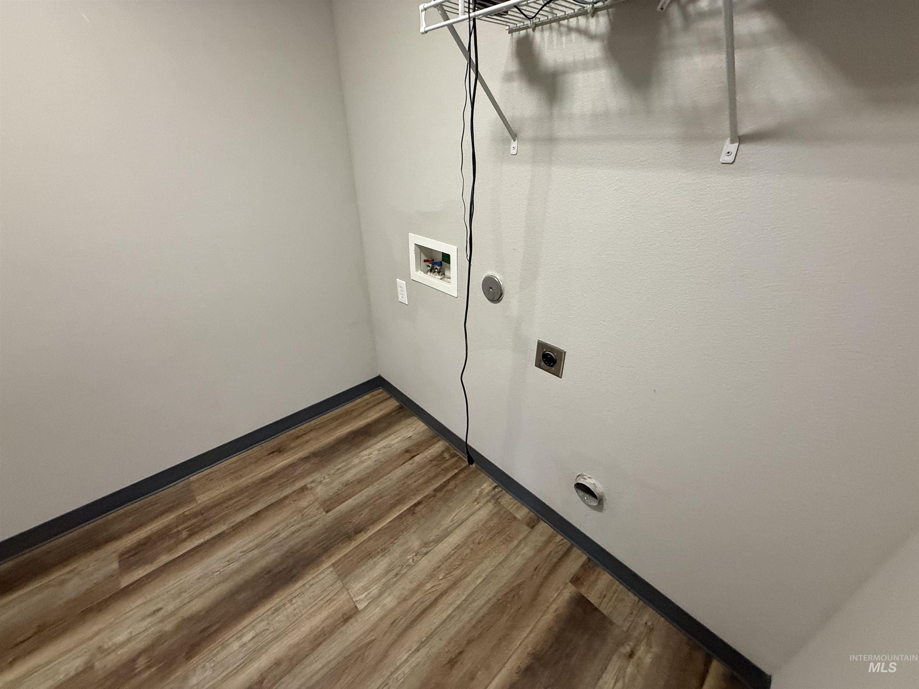 property viewer photo 8