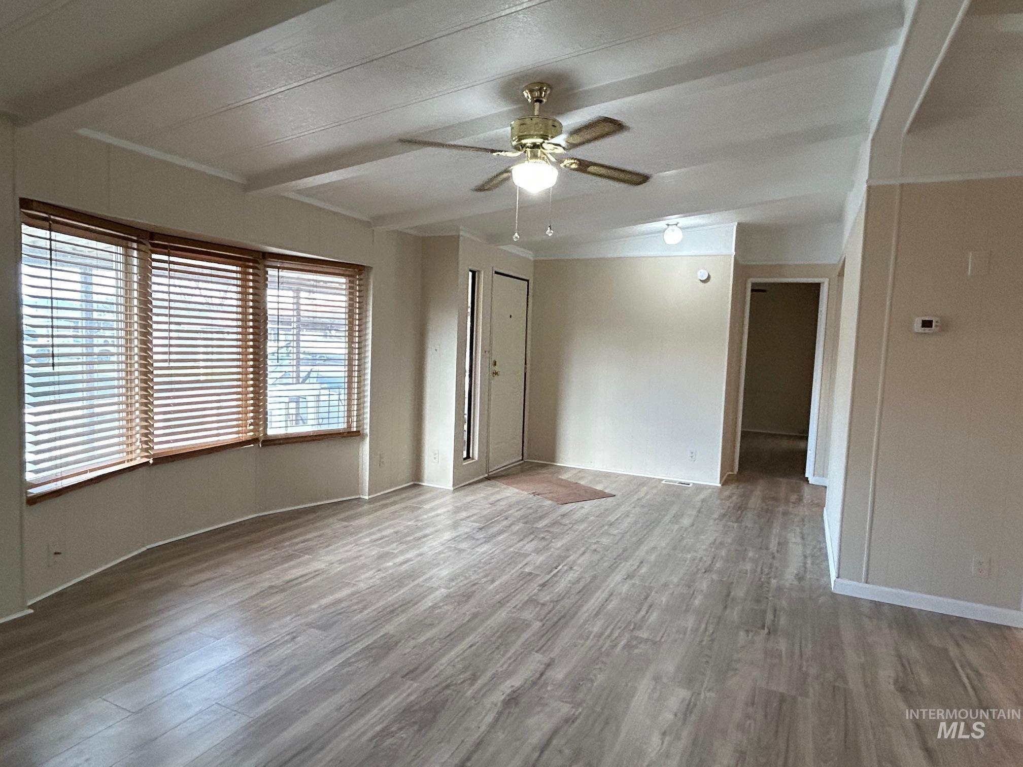 property viewer photo 1