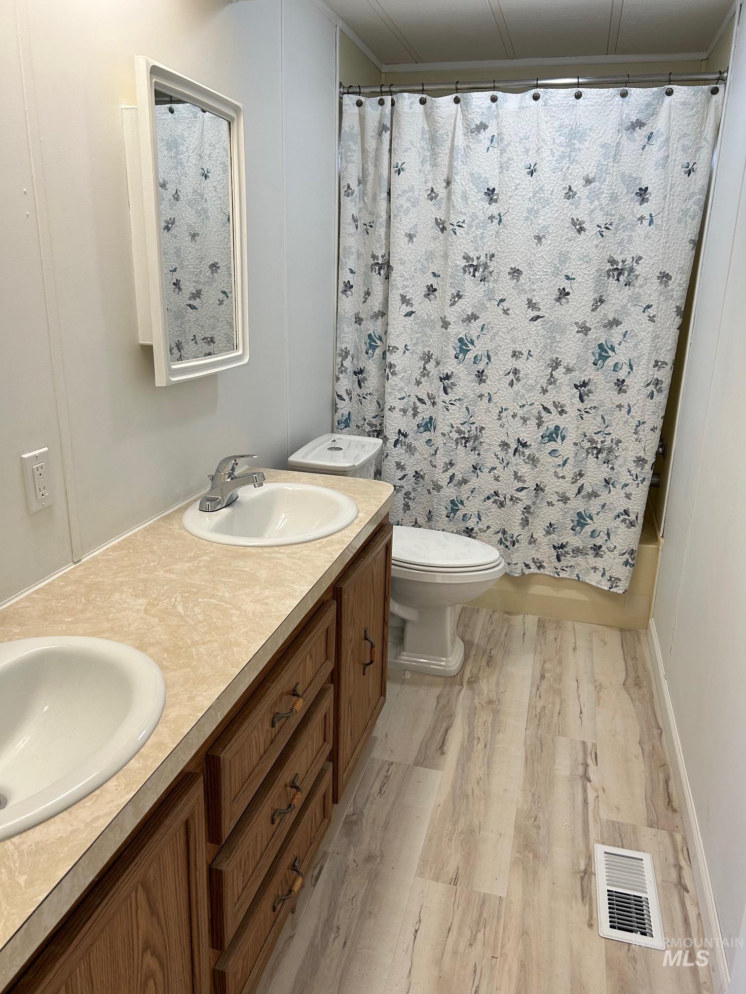 property viewer photo 16