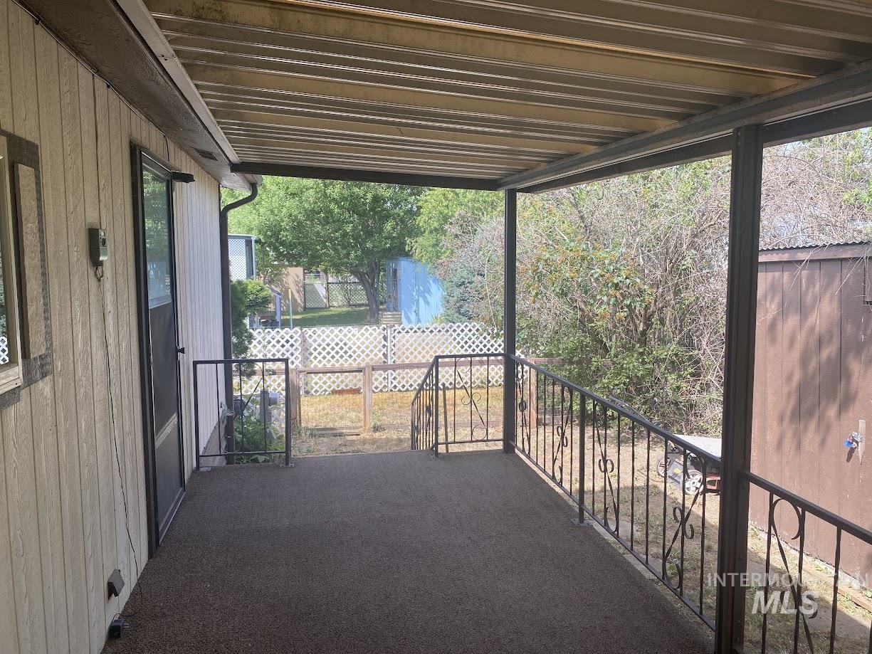 property viewer photo 20