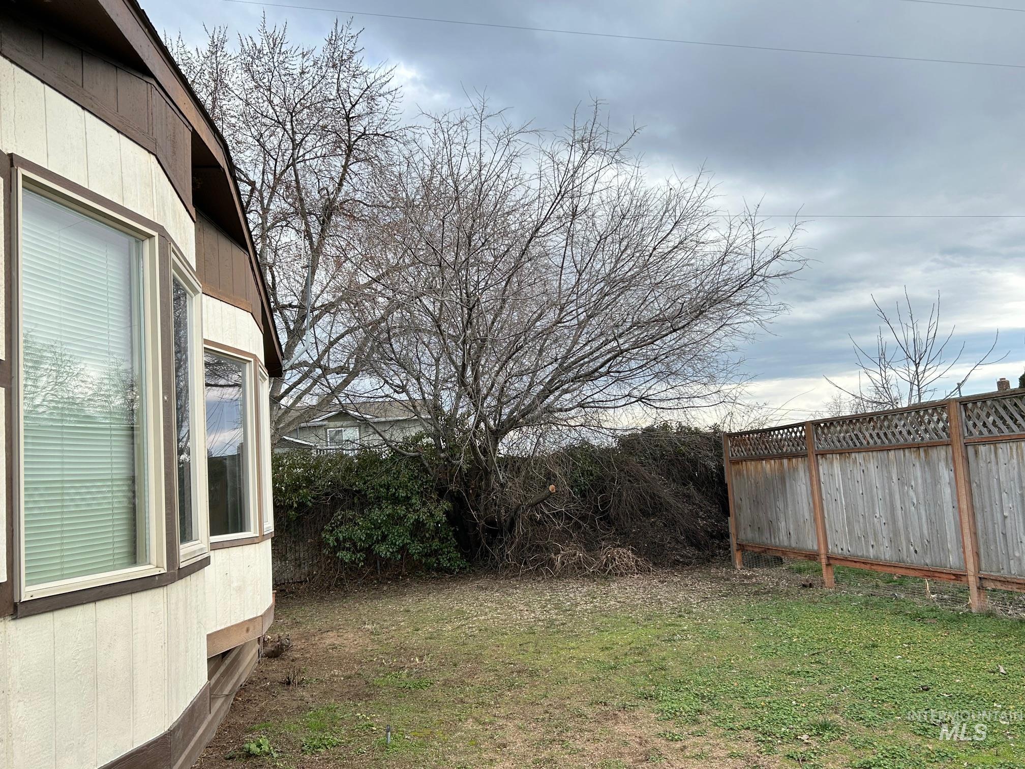 property viewer photo 23
