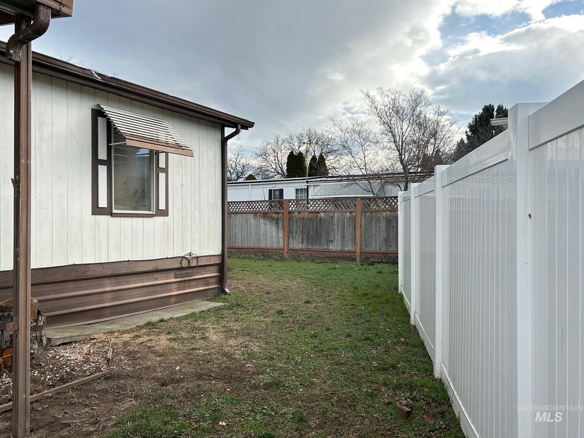 property viewer photo 24
