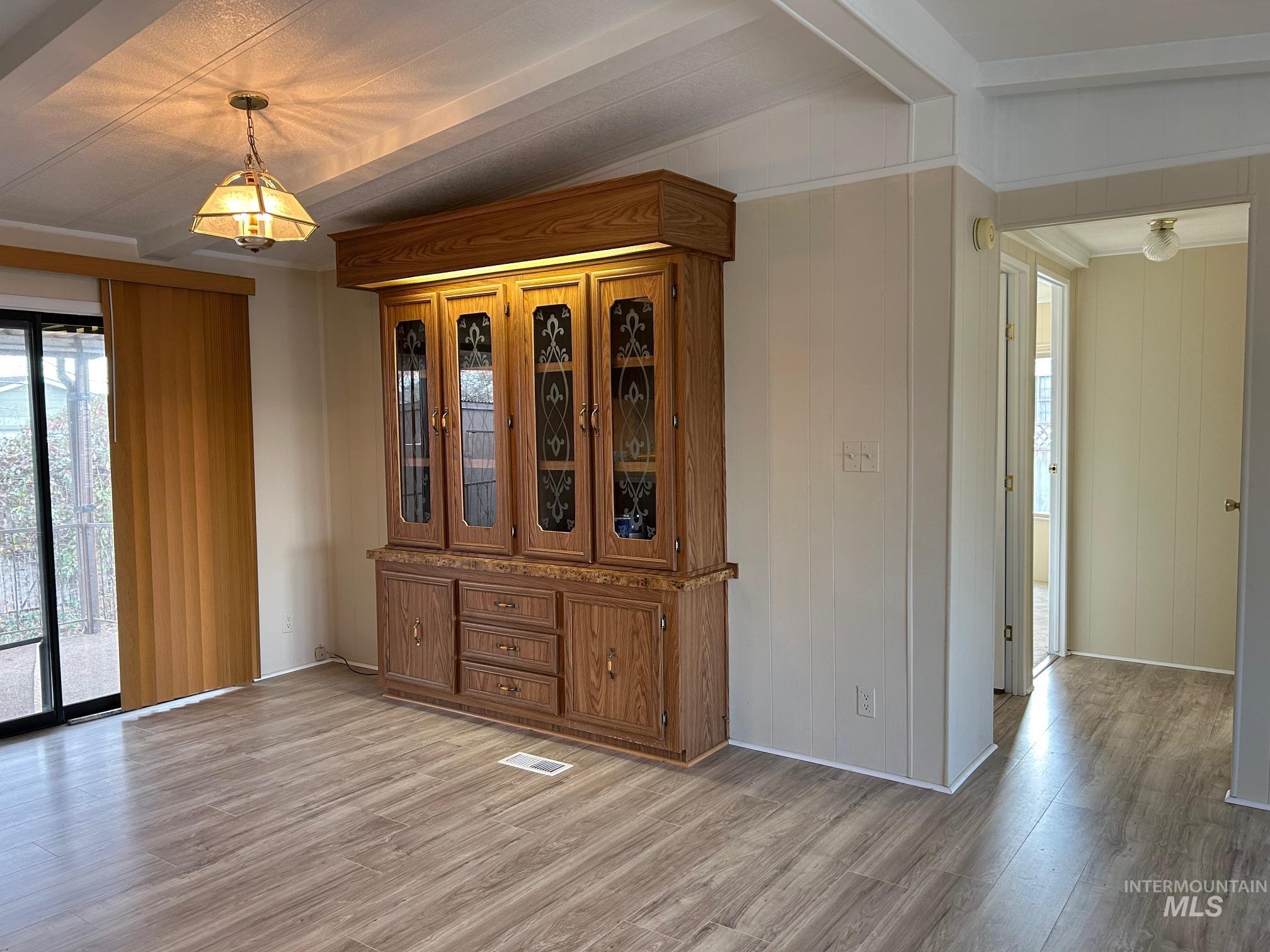property viewer photo 4