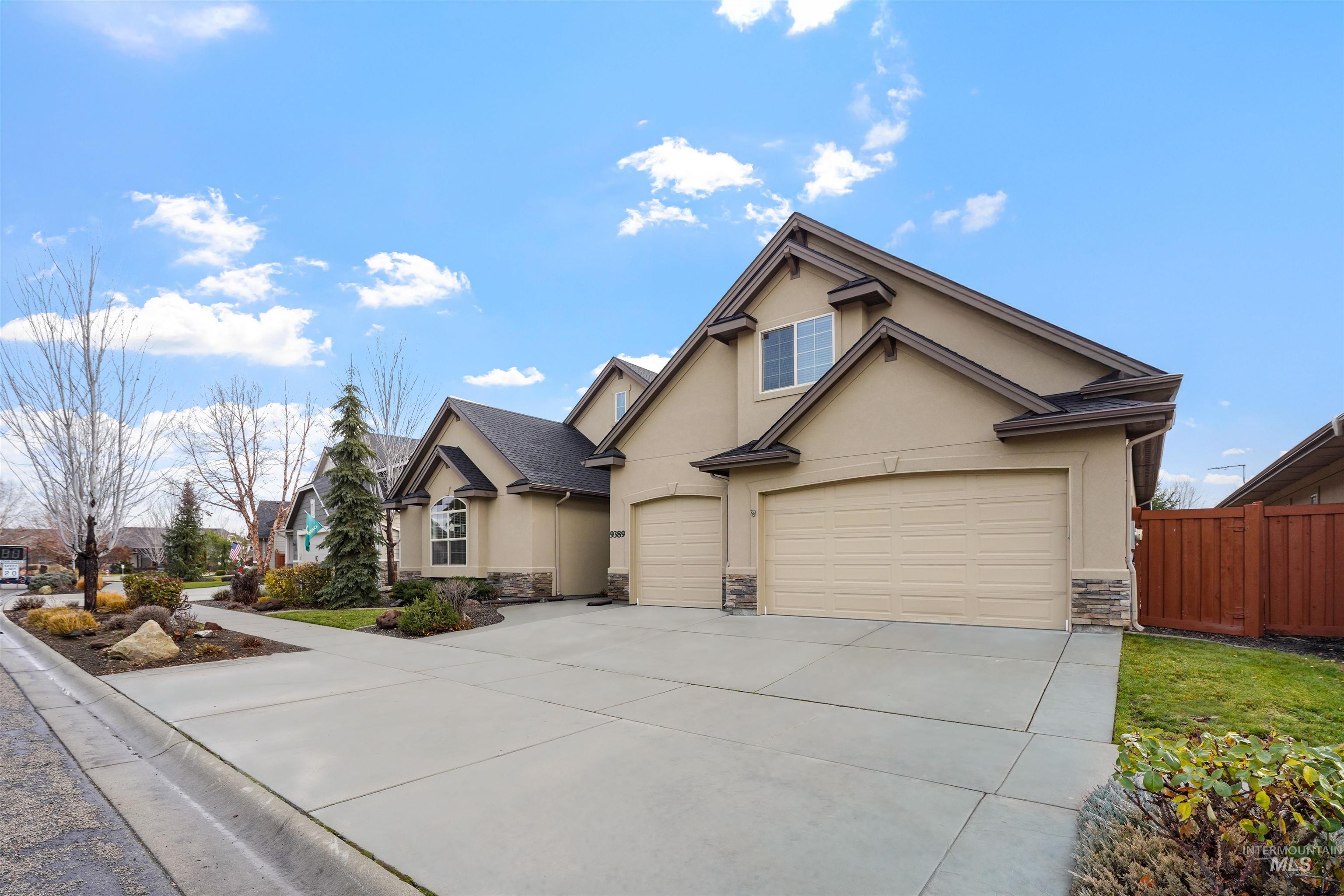 property viewer photo 1