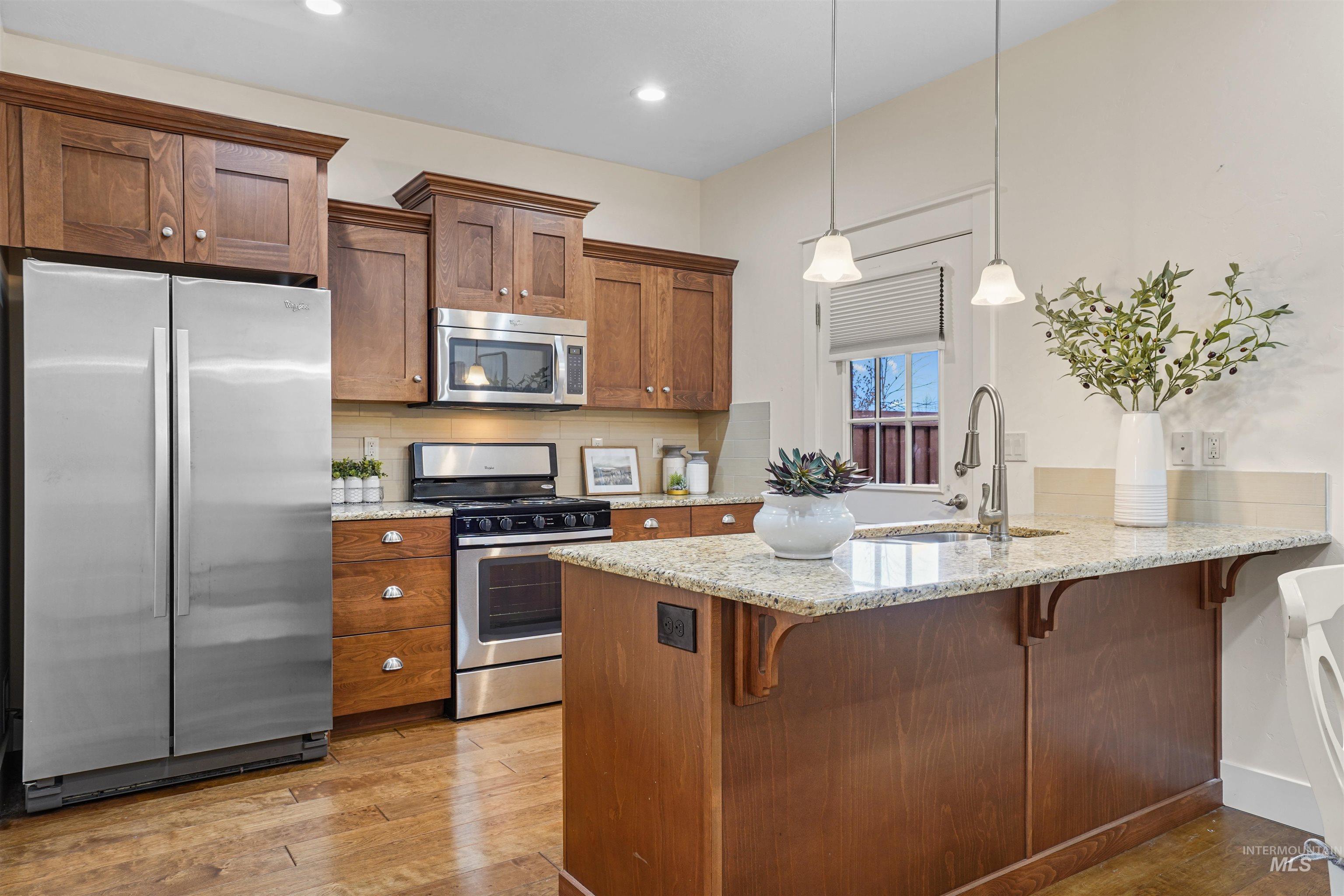 property viewer photo 15