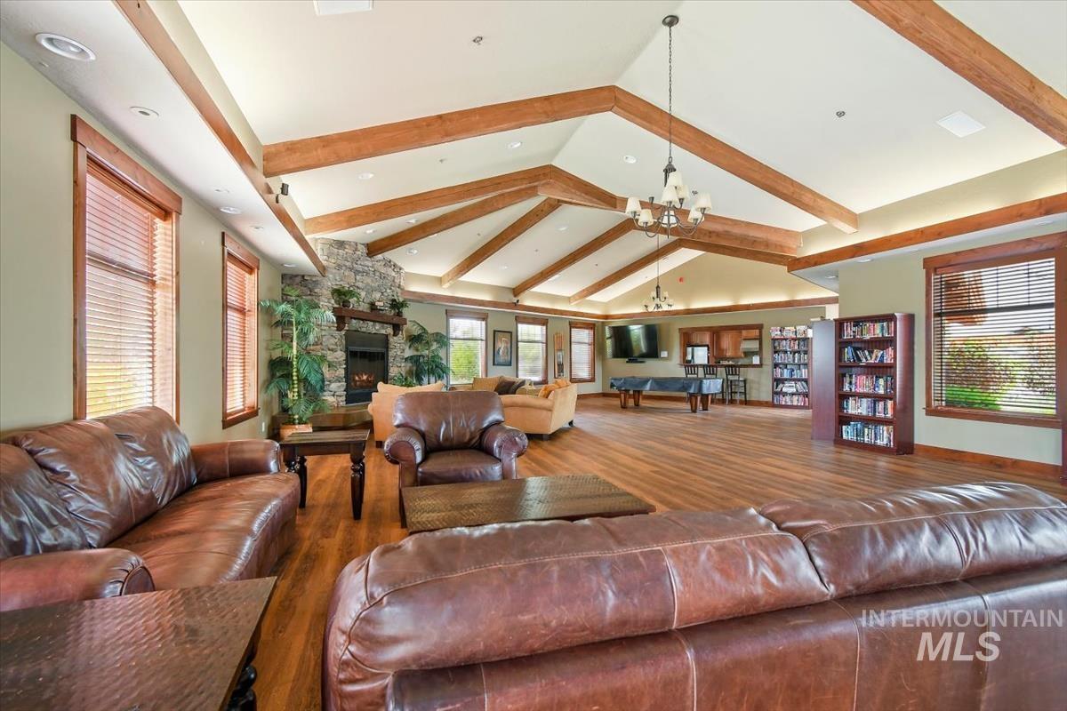 property viewer photo 33