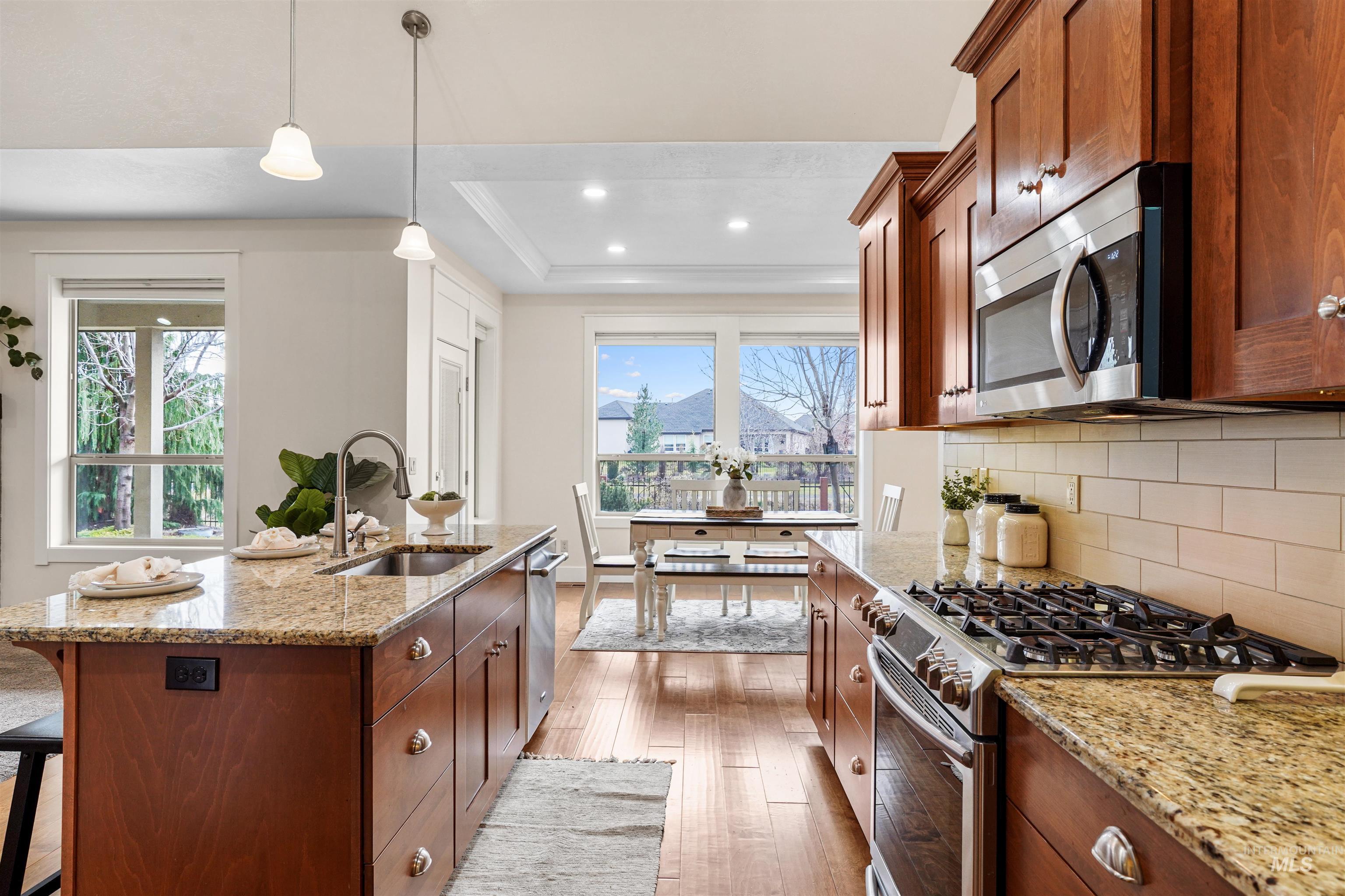 property viewer photo 5