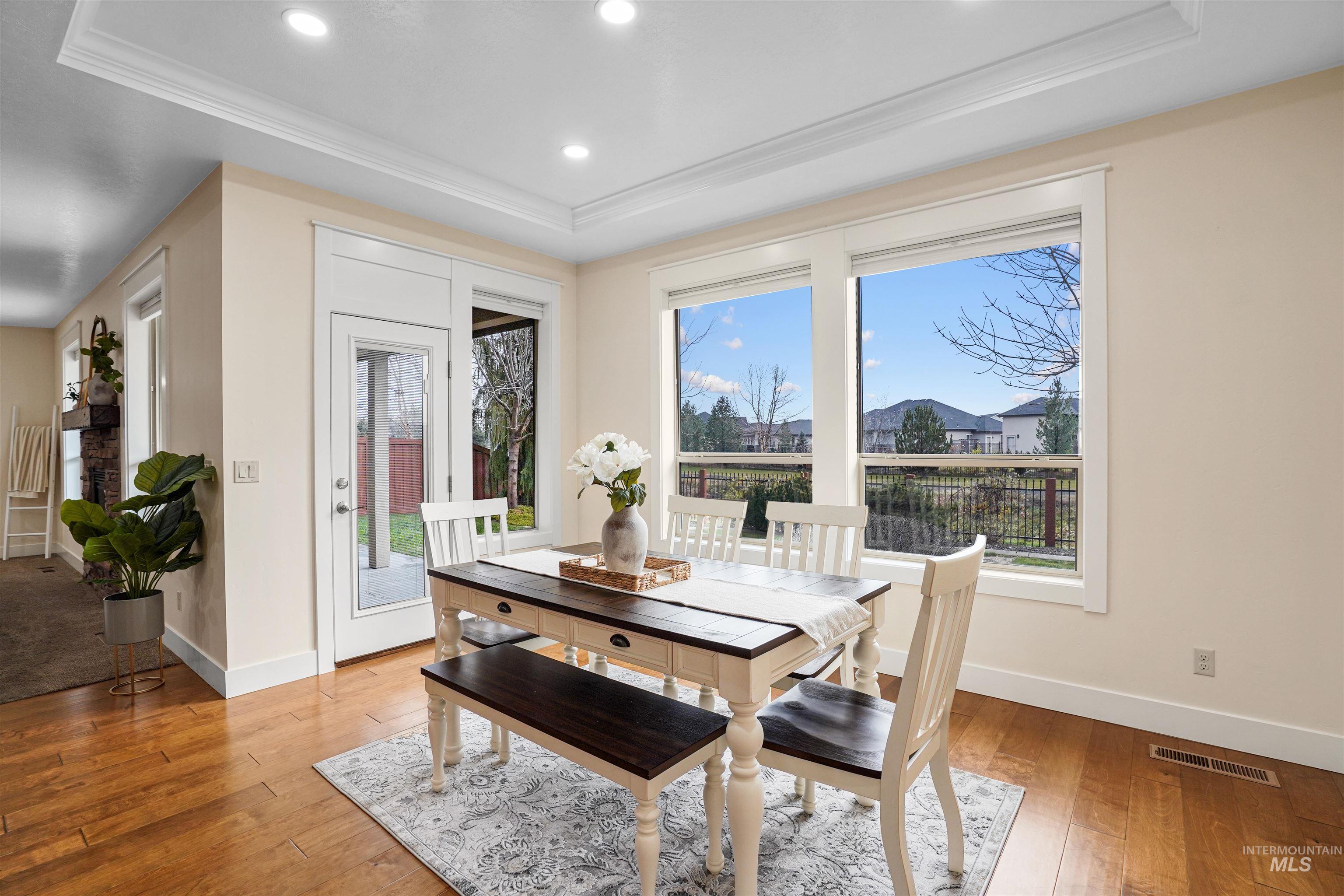 property viewer photo 7