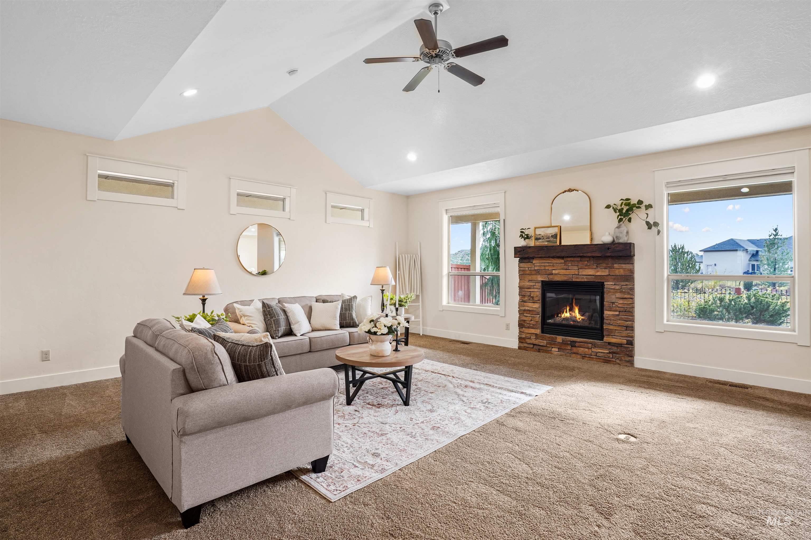 property viewer photo 8