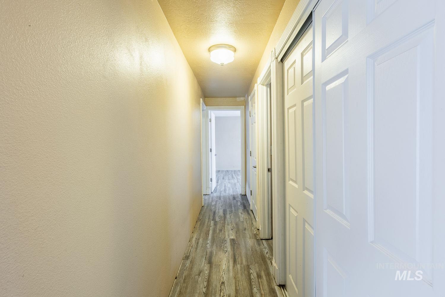 property viewer photo 15
