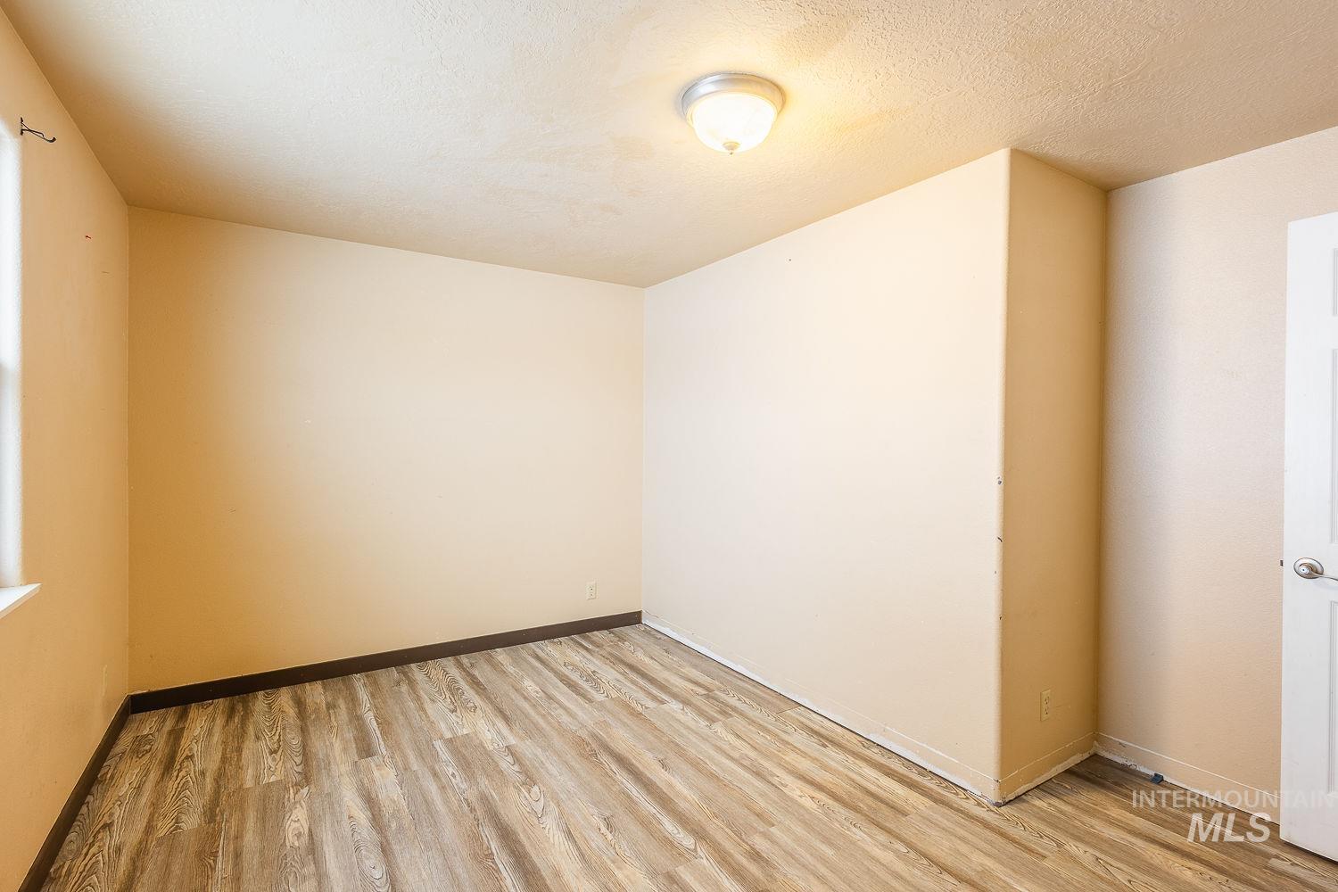 property viewer photo 29