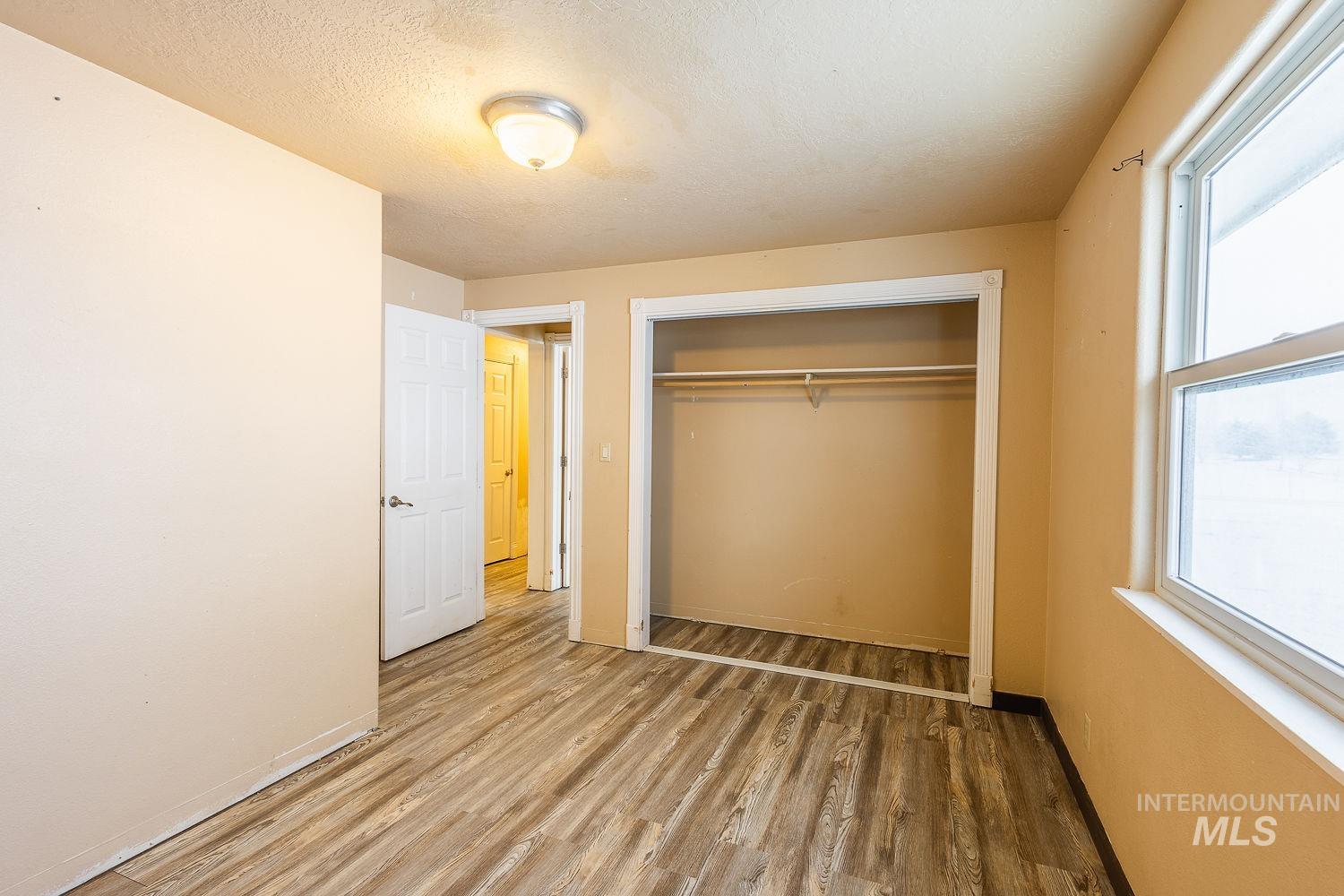 property viewer photo 30