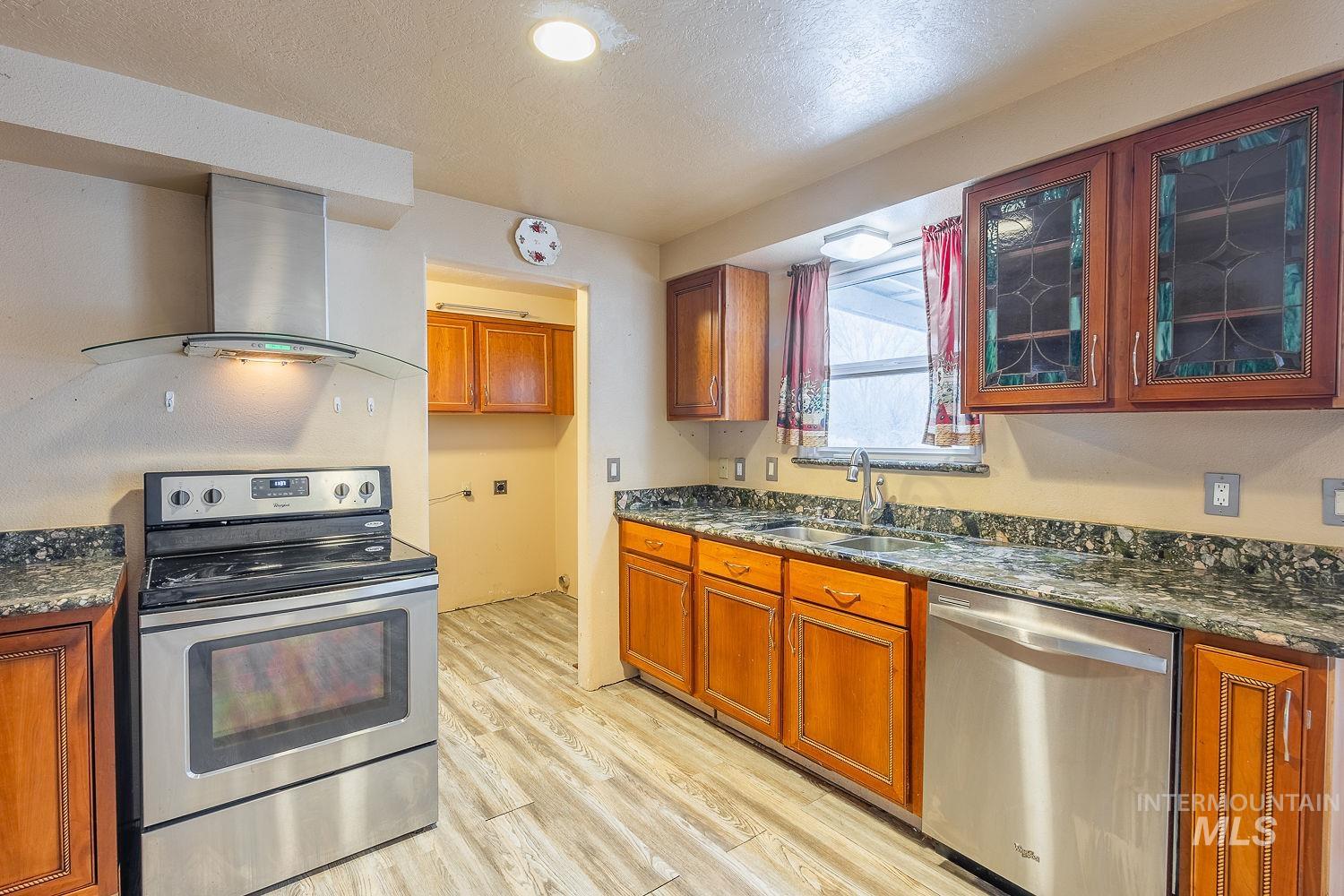 property viewer photo 9
