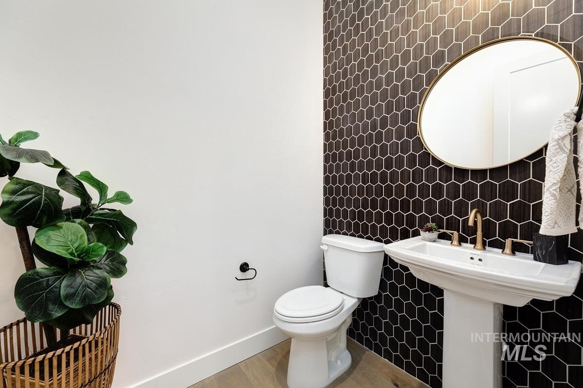 property viewer photo 15
