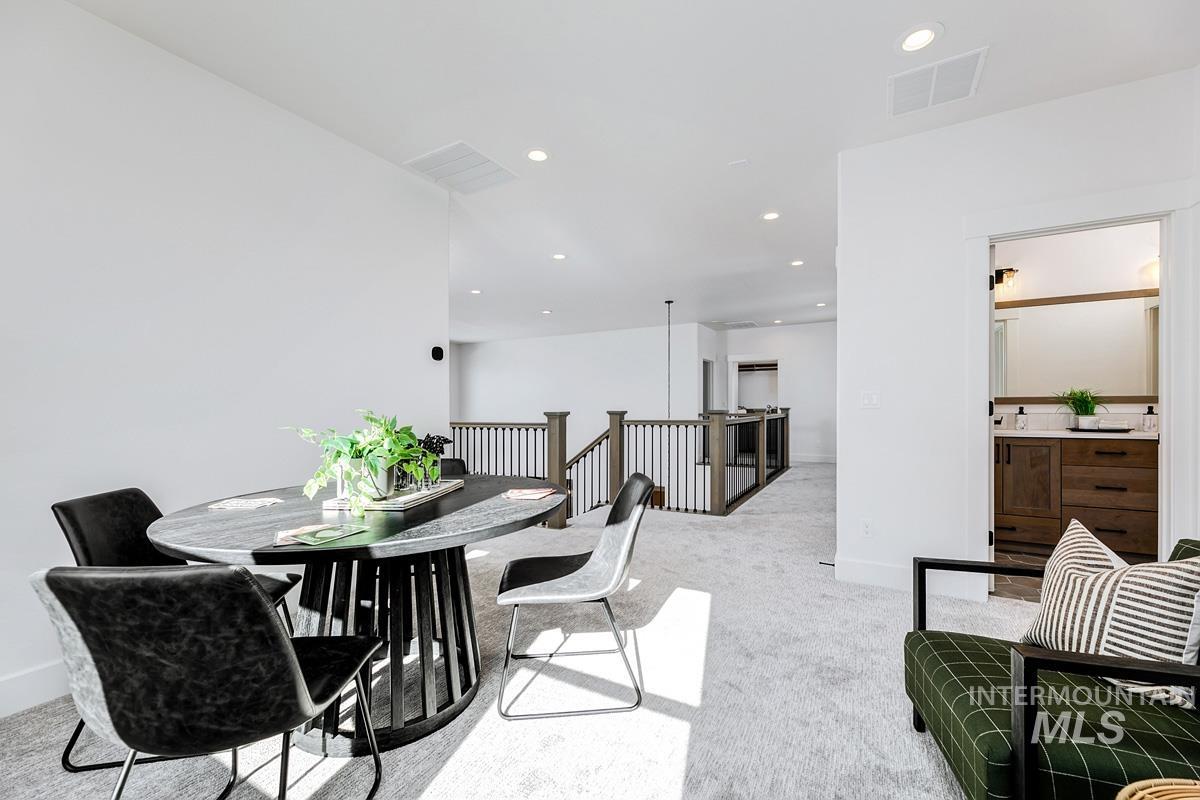 property viewer photo 20