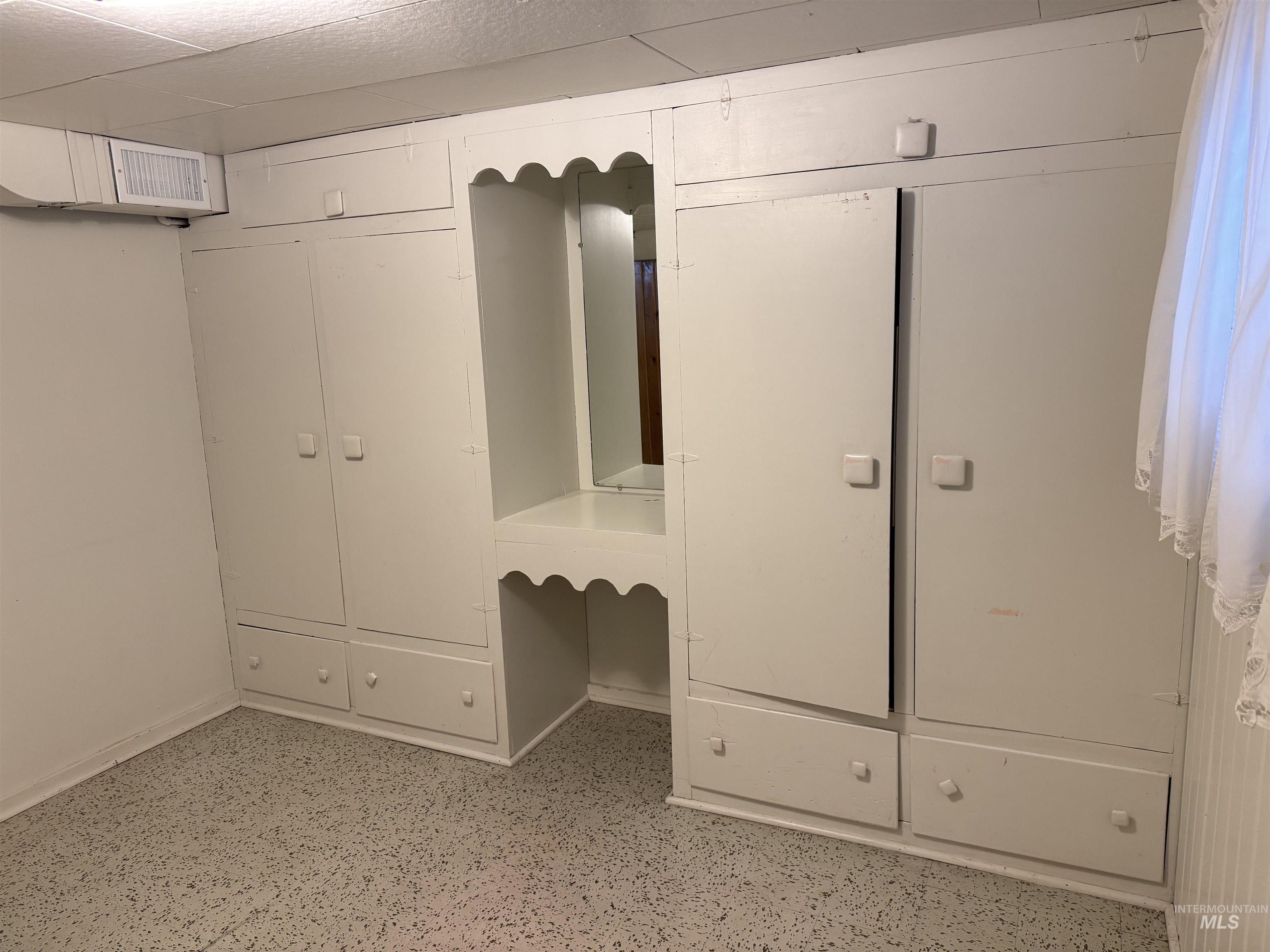 property viewer photo 11