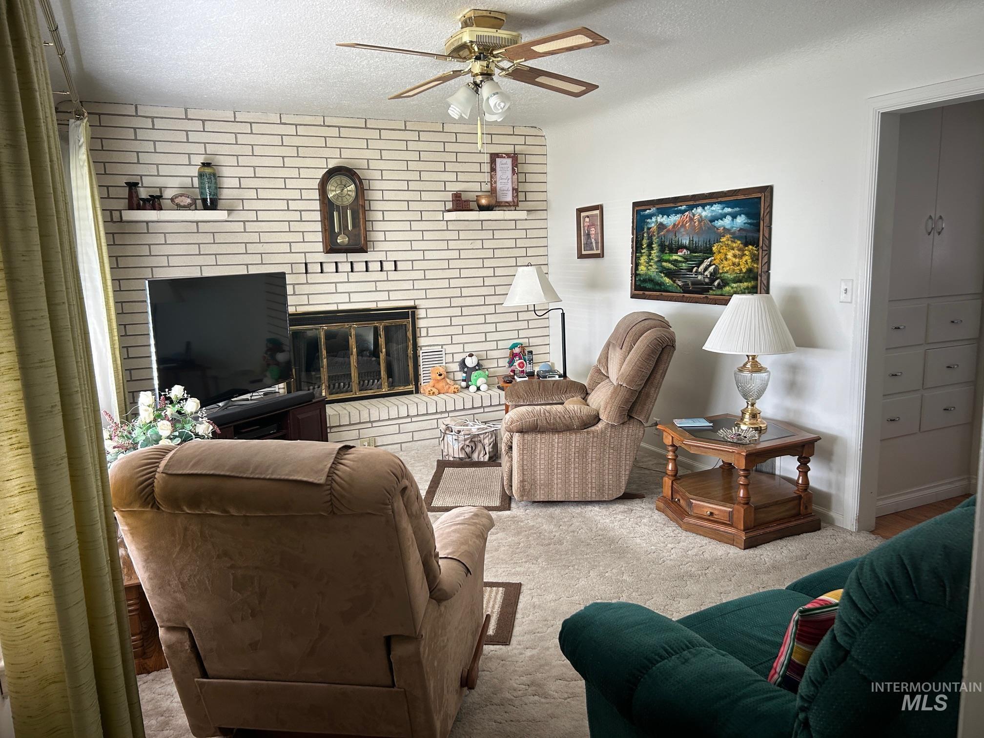 property viewer photo 3