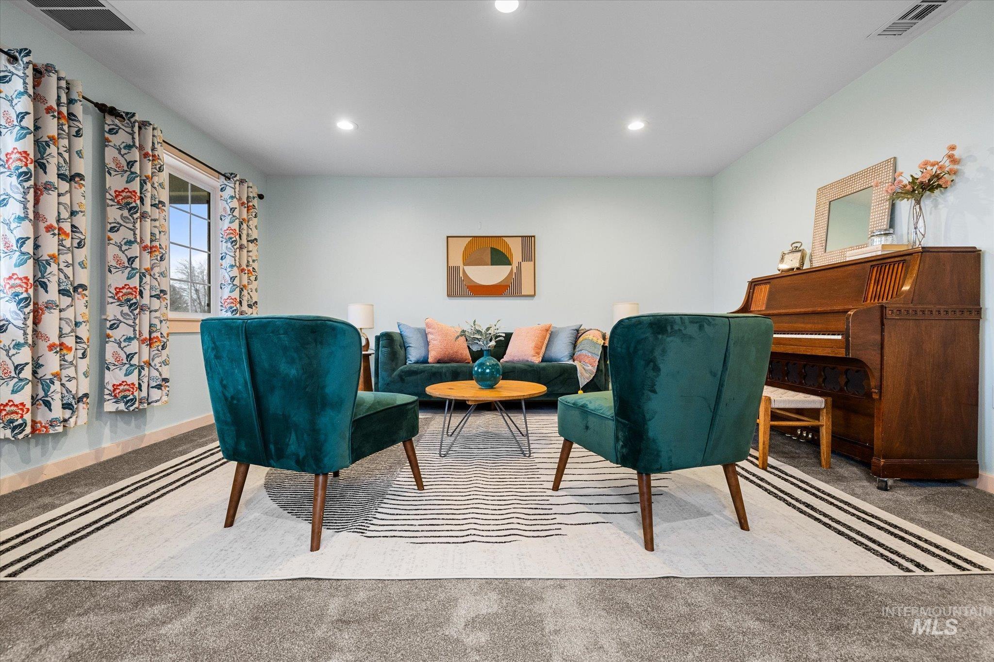 property viewer photo 15