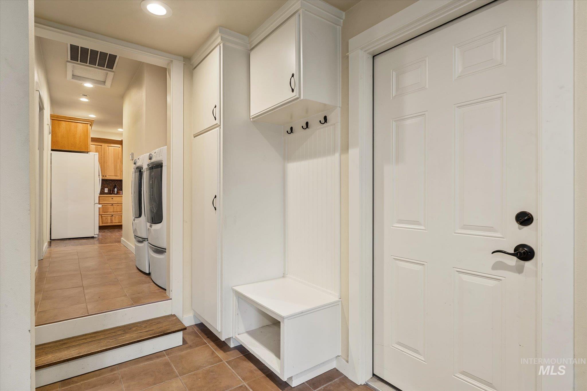 property viewer photo 30