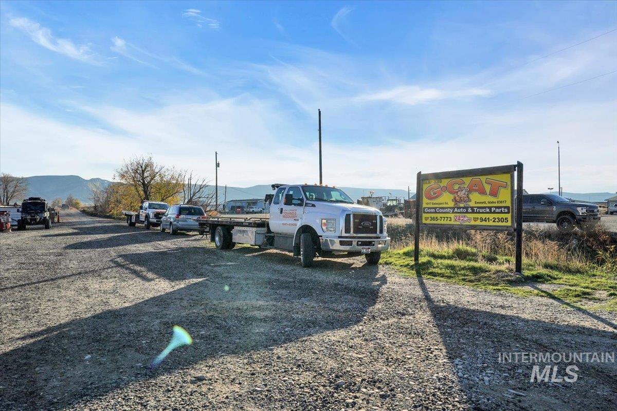 main property photo 41