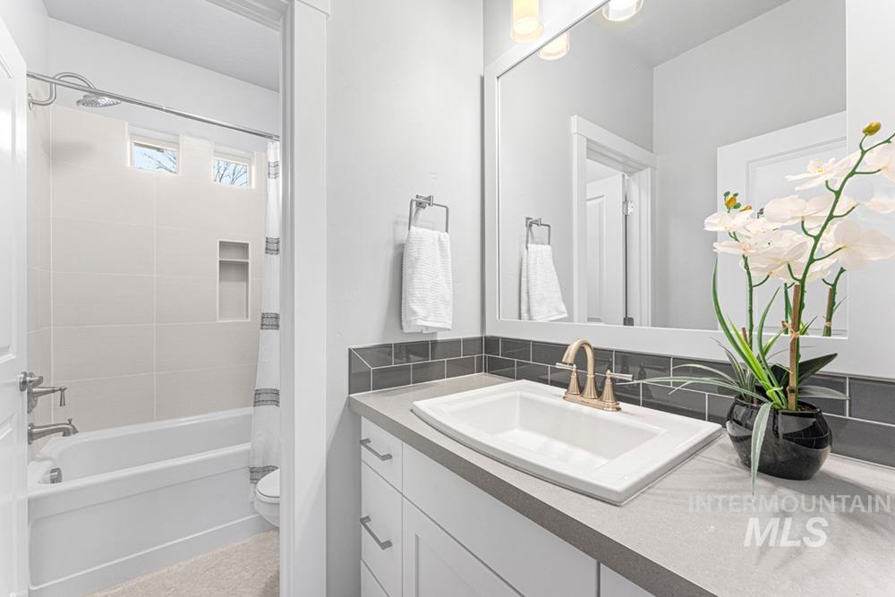property viewer photo 11