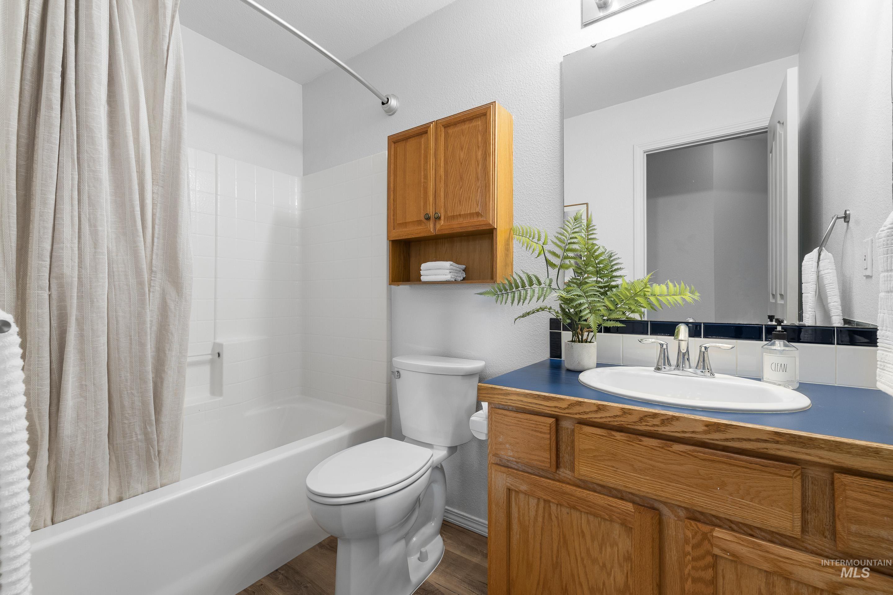 property viewer photo 15