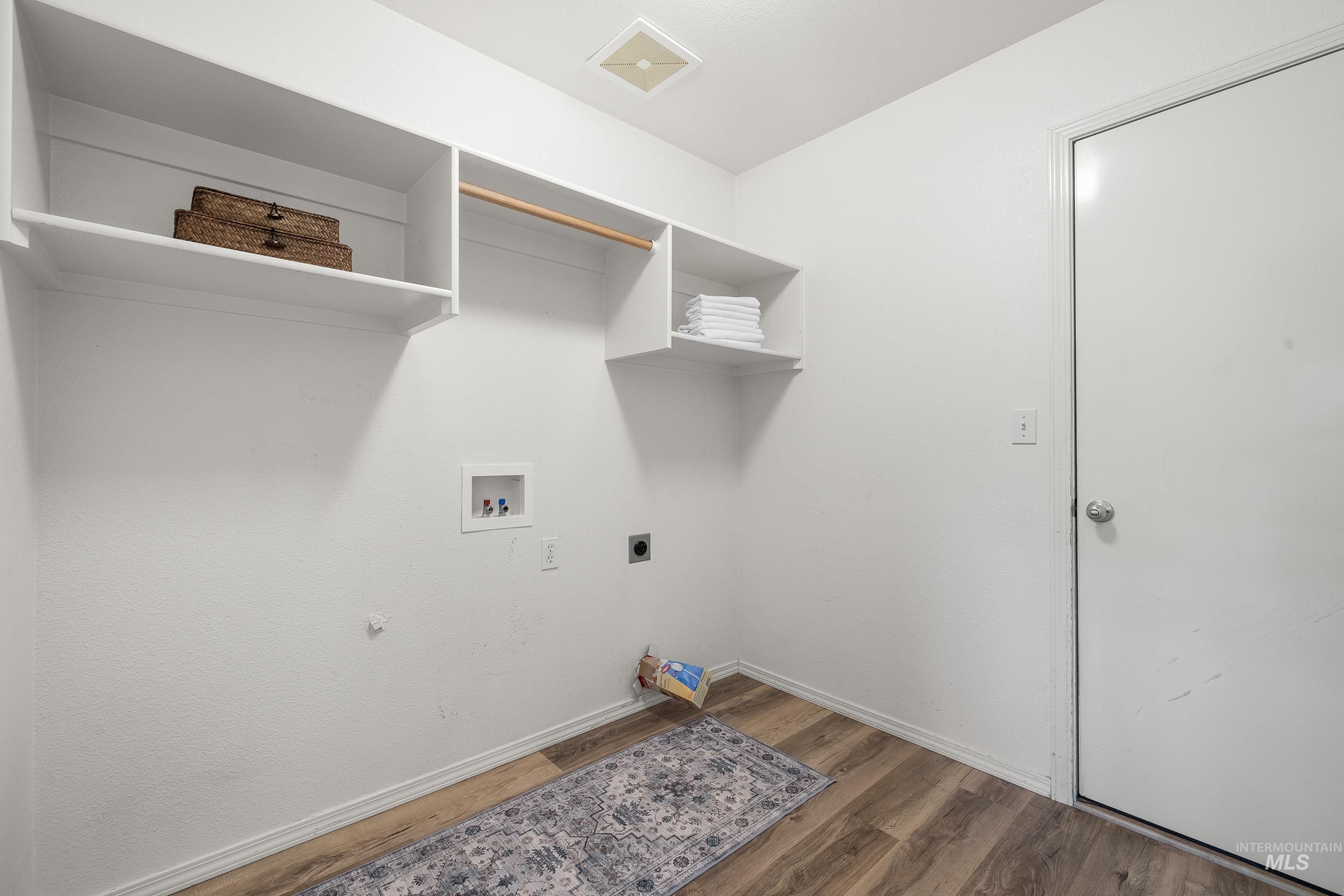 property viewer photo 16