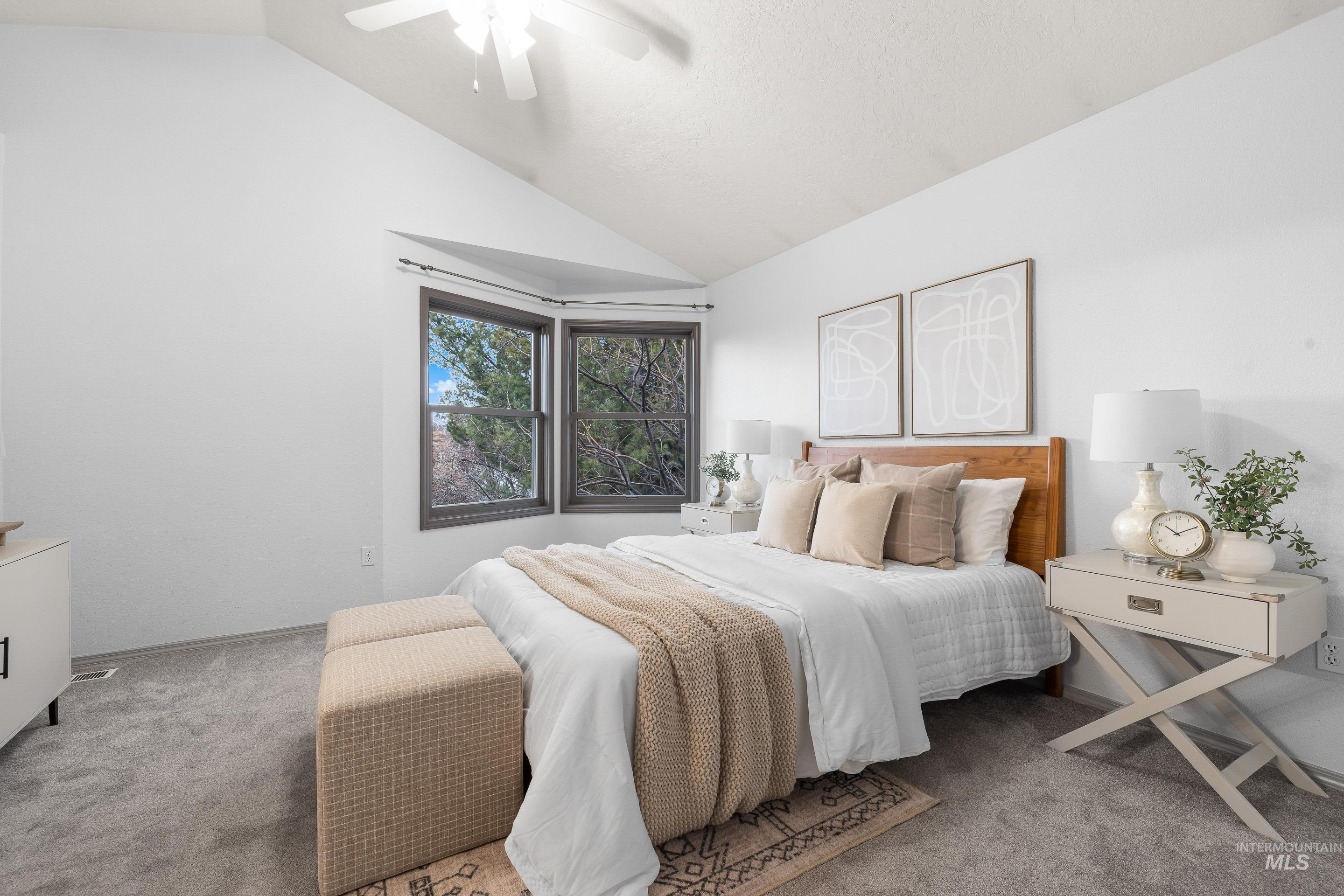 property viewer photo 18