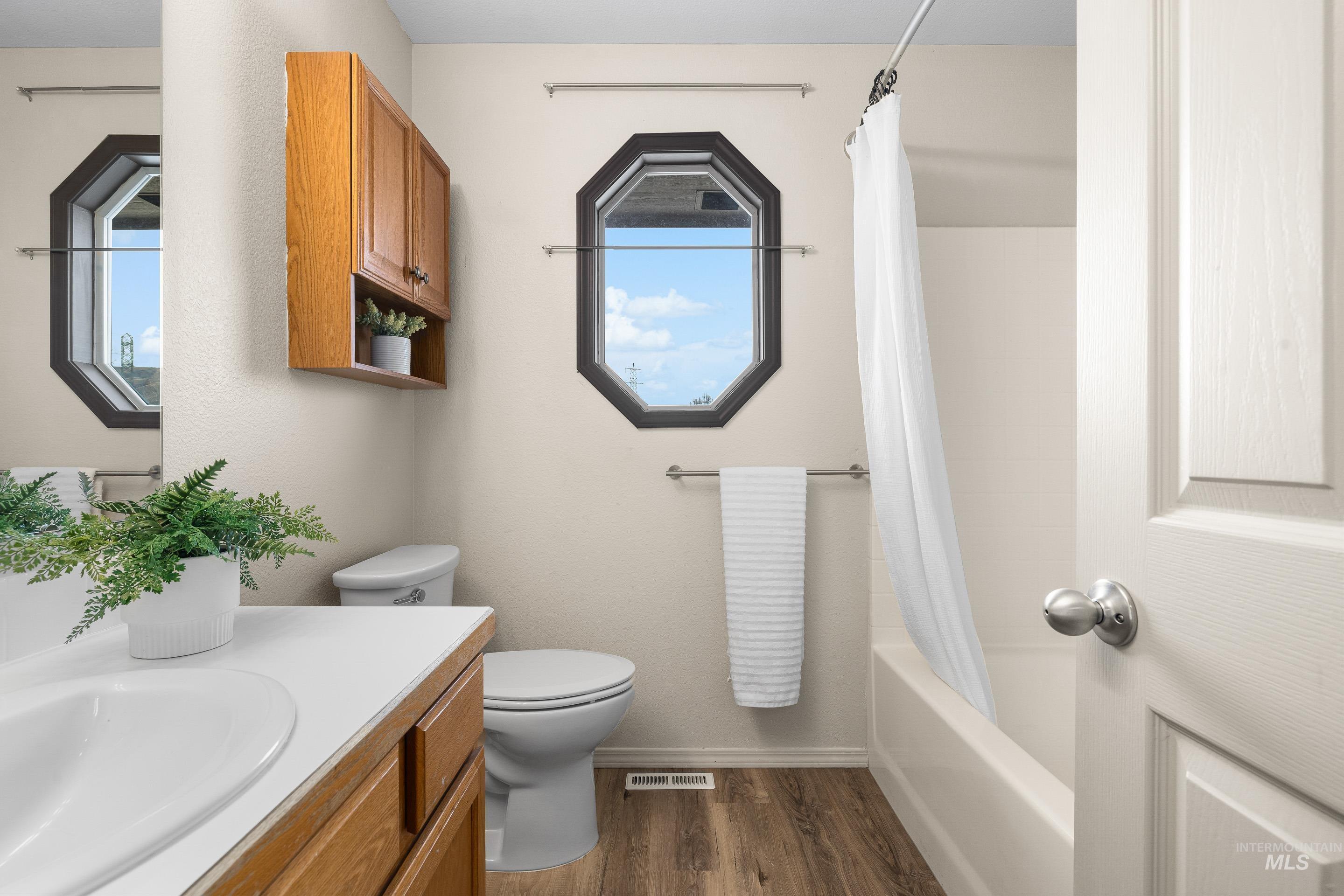 property viewer photo 27
