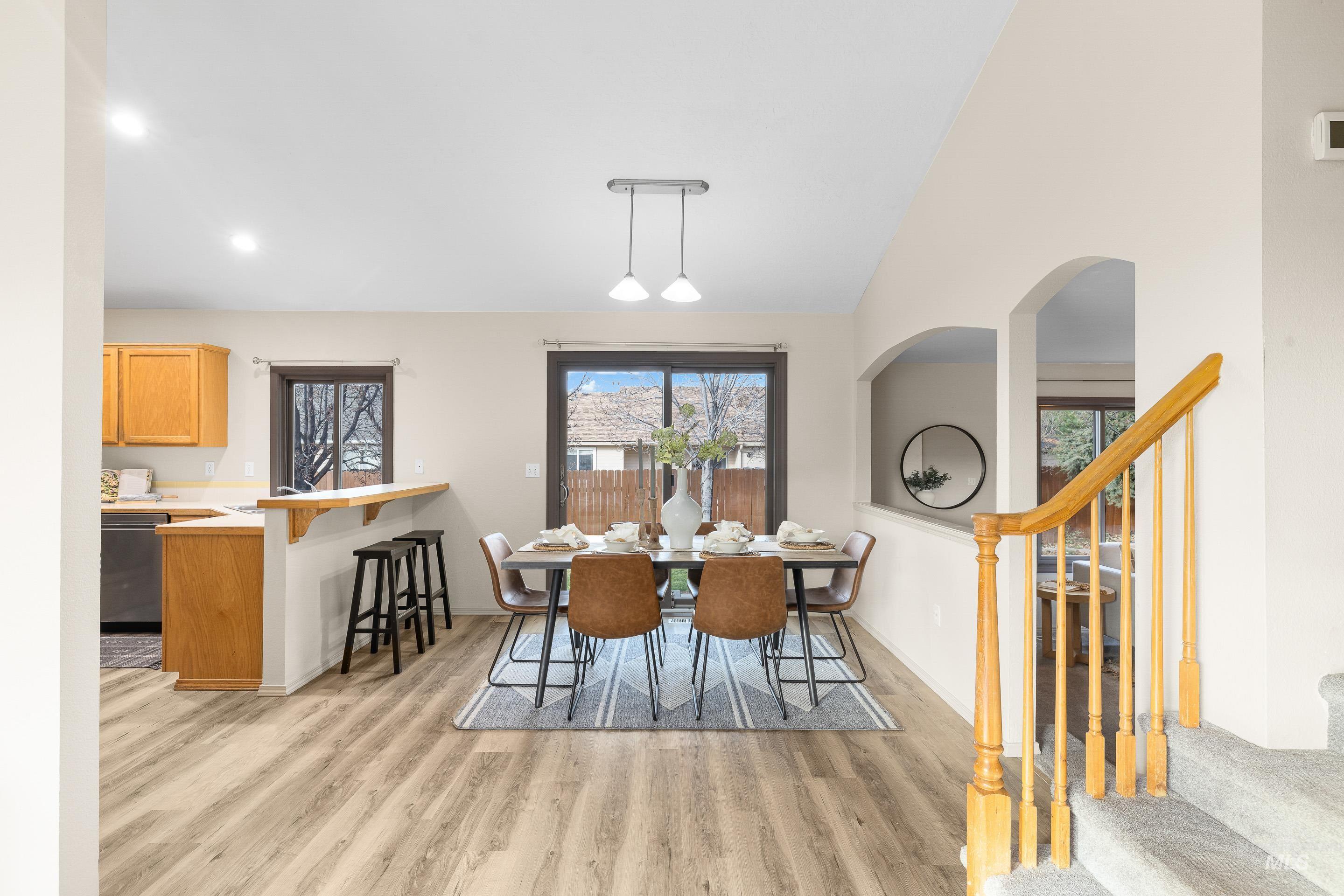 property viewer photo 5