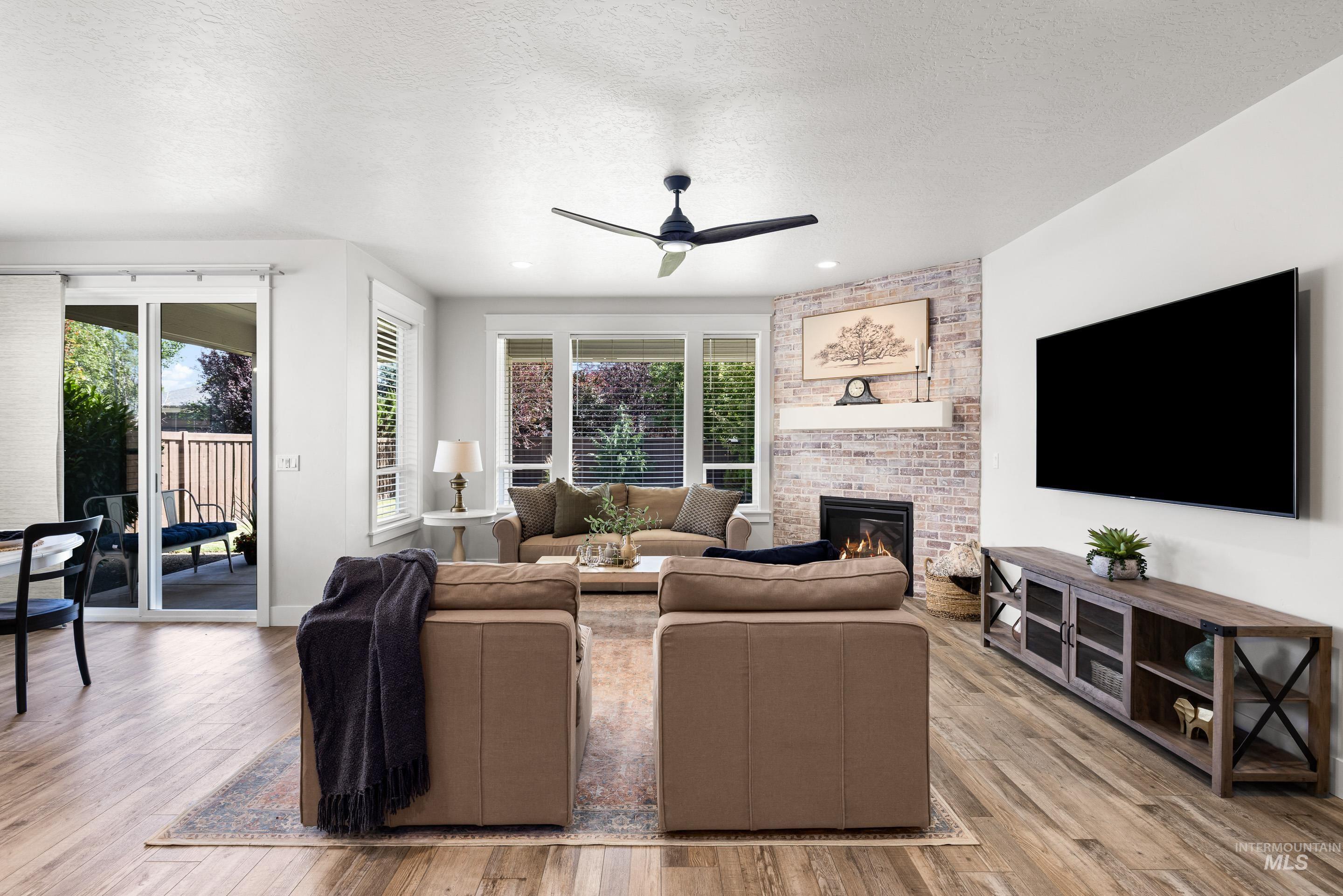 property viewer photo 11