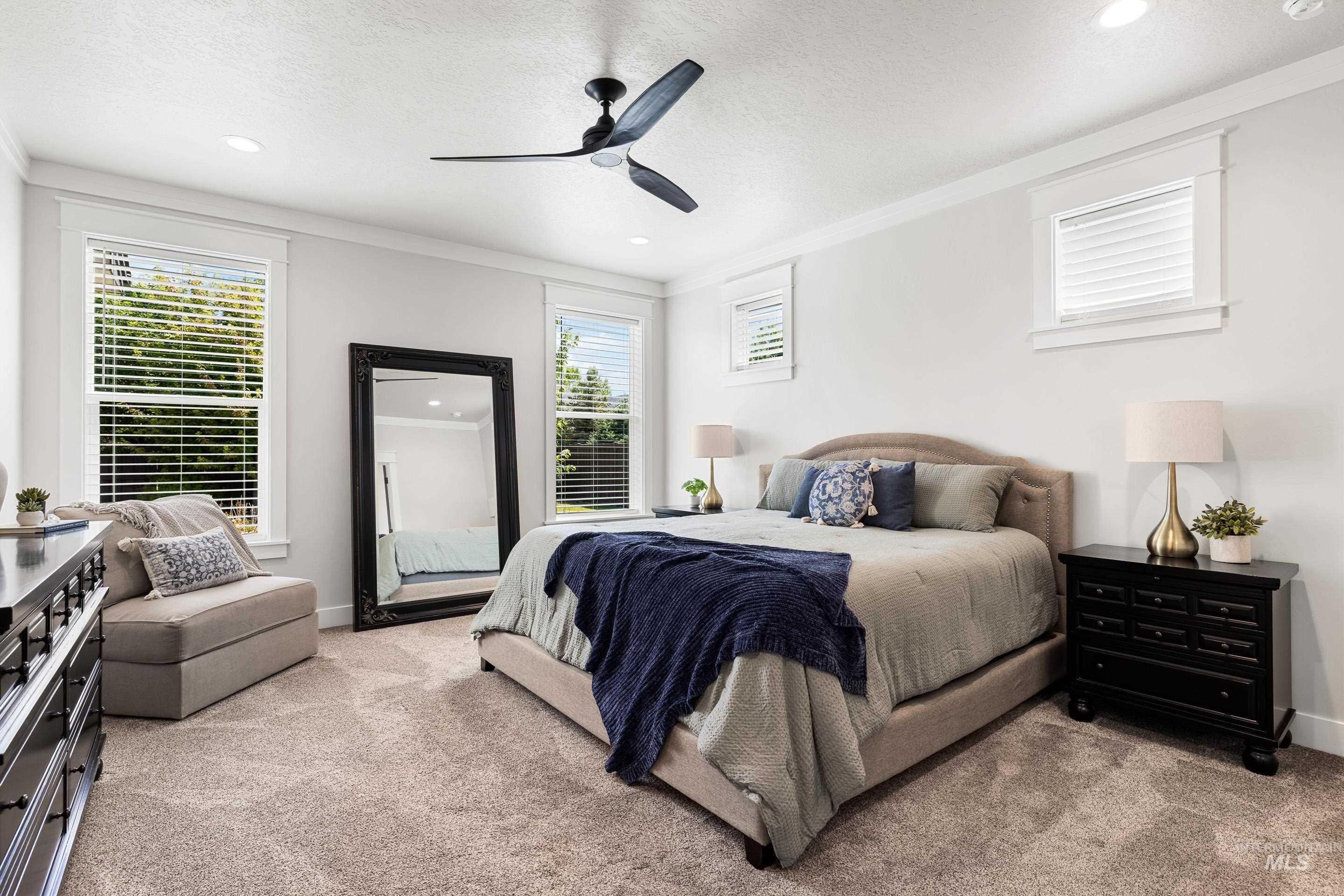 property viewer photo 13
