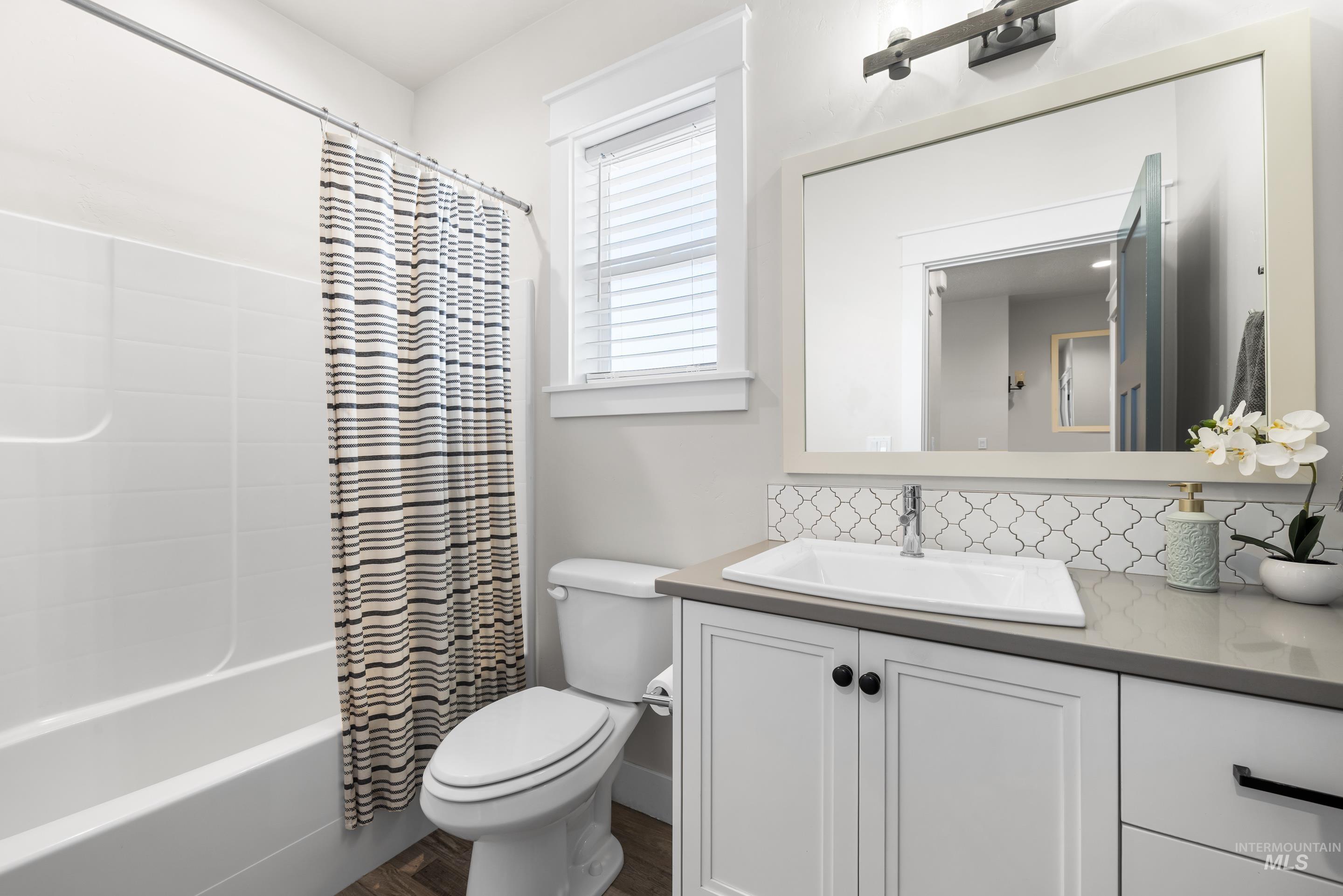 property viewer photo 19
