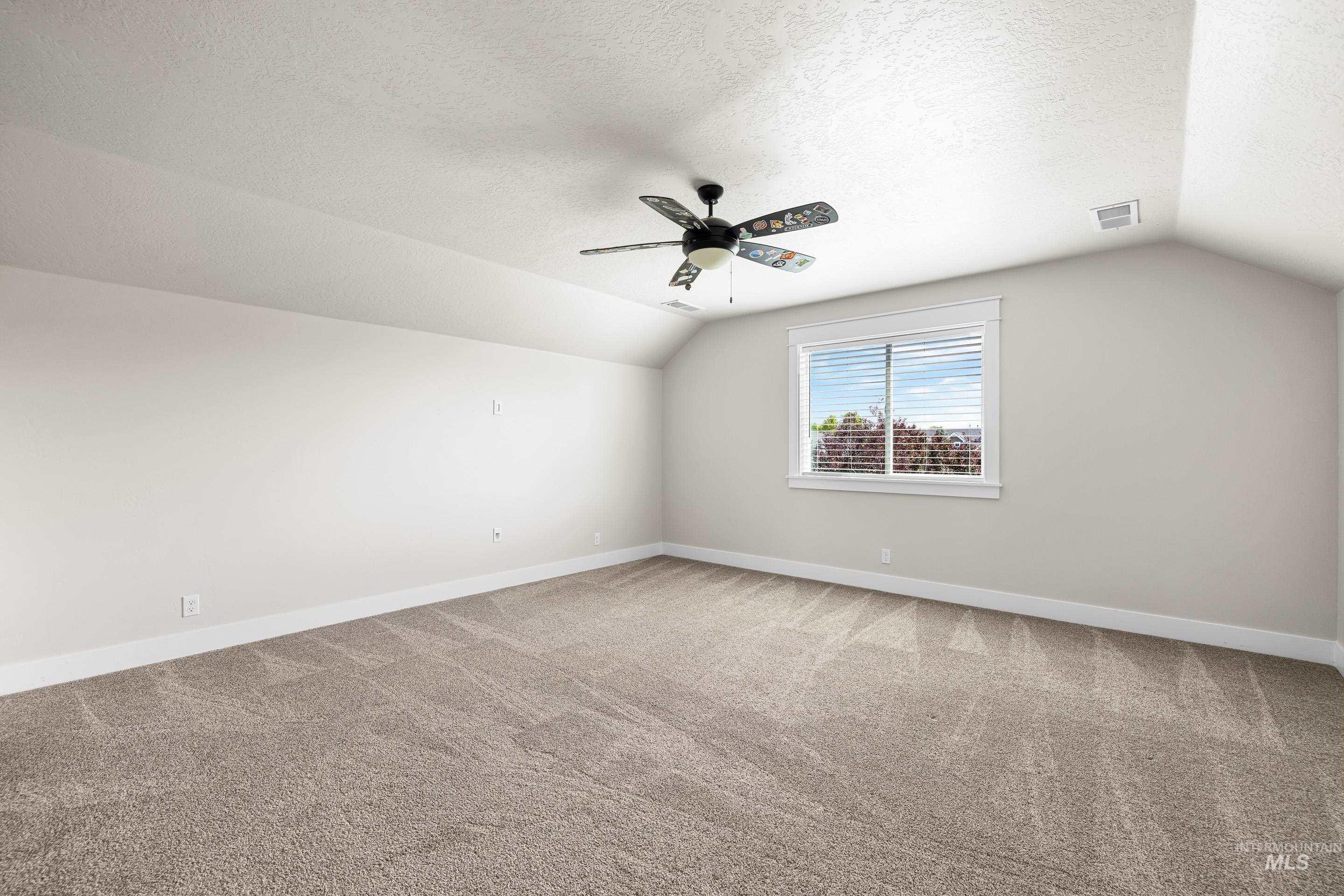 property viewer photo 23