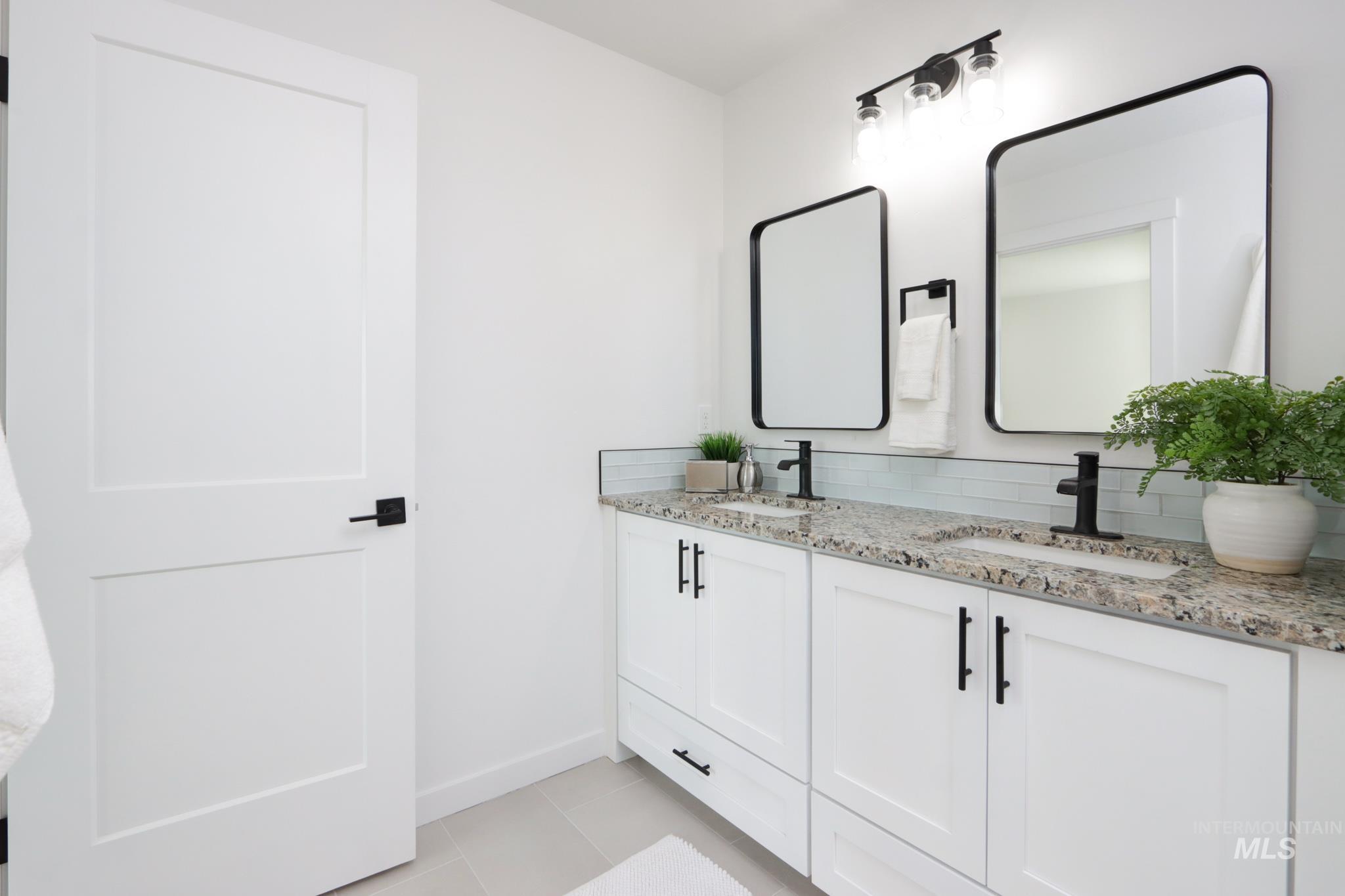 property viewer photo 15