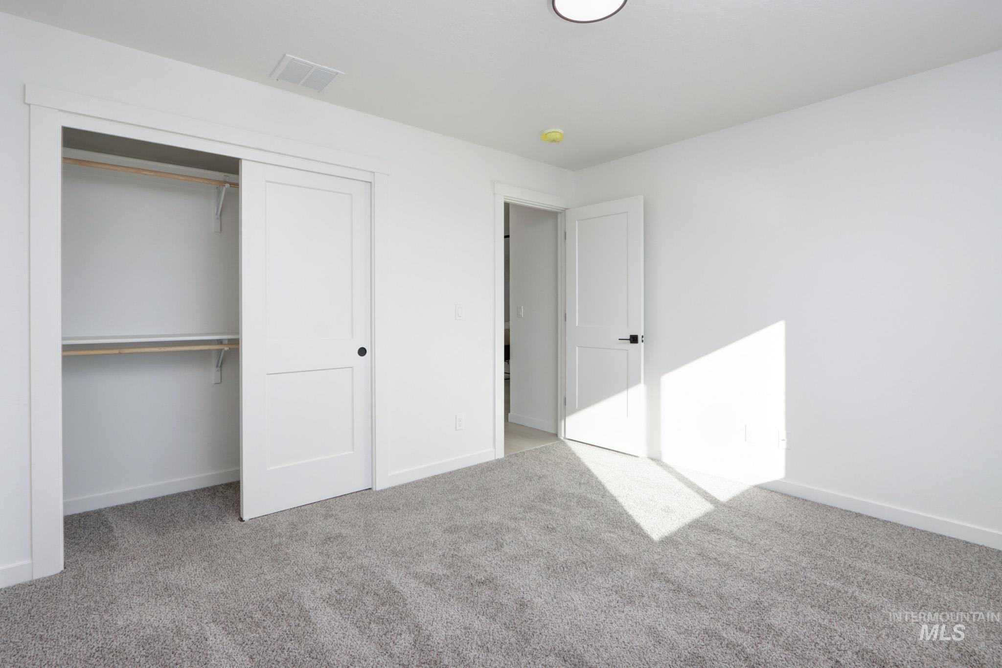 property viewer photo 18