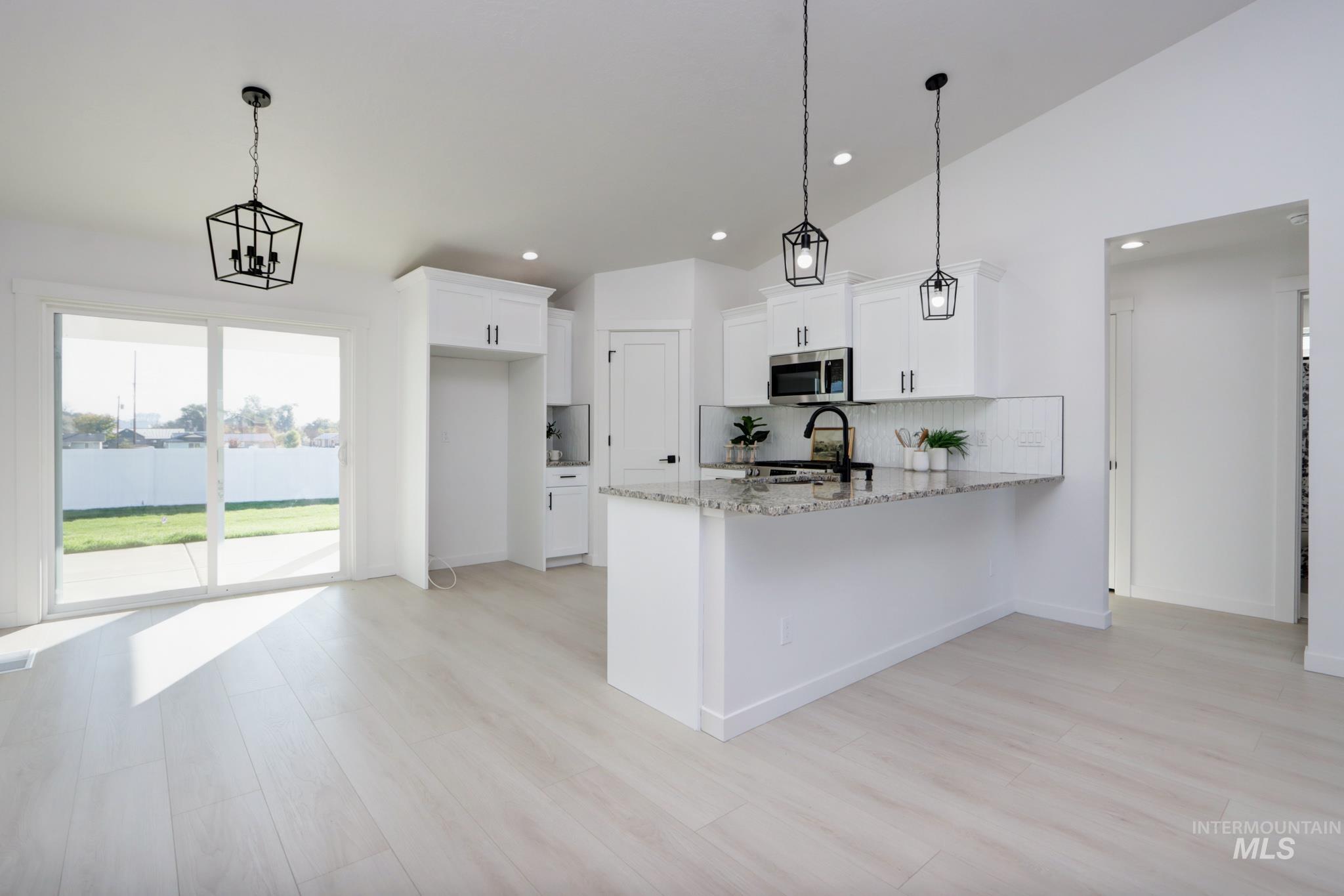 property viewer photo 4