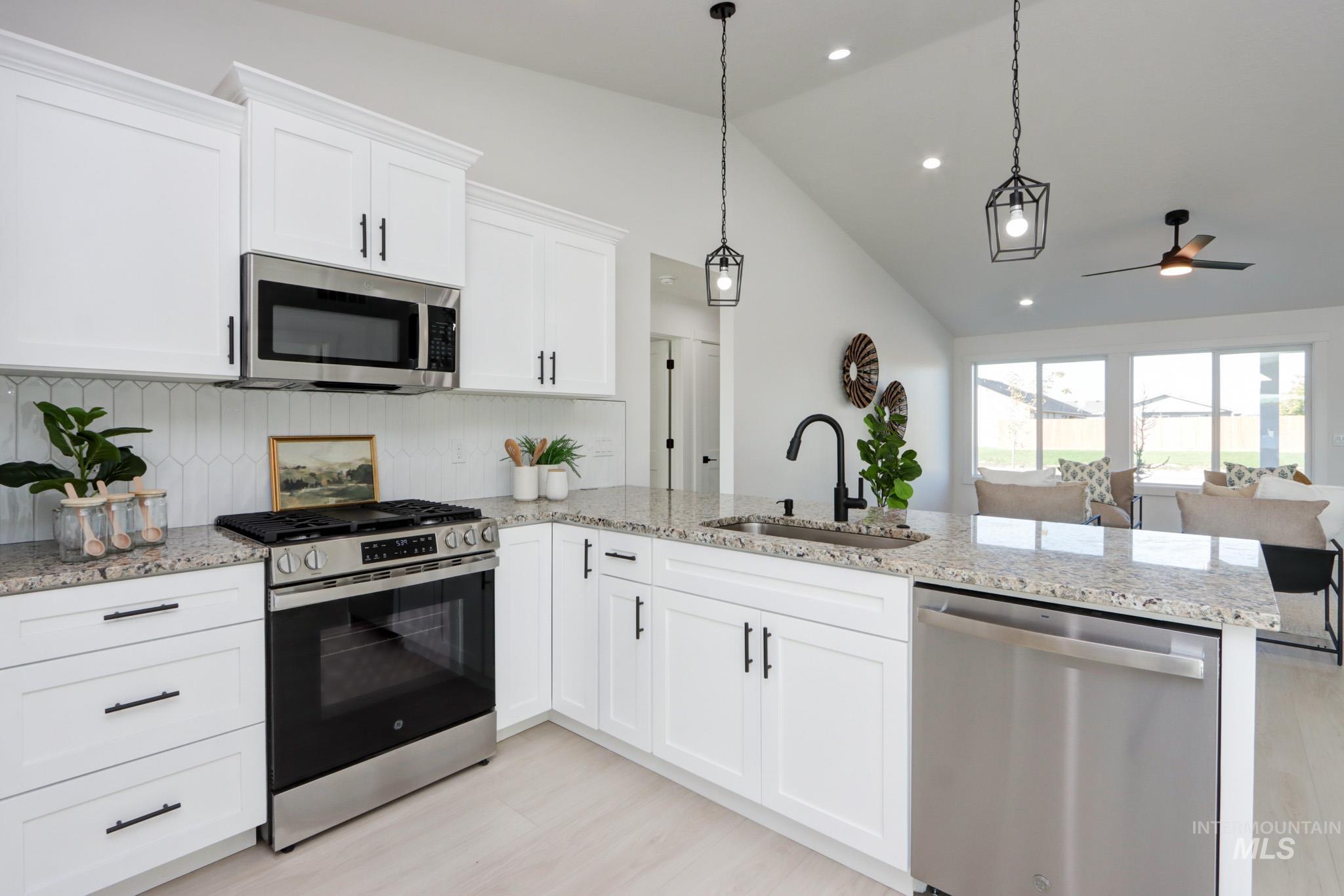 property viewer photo 8