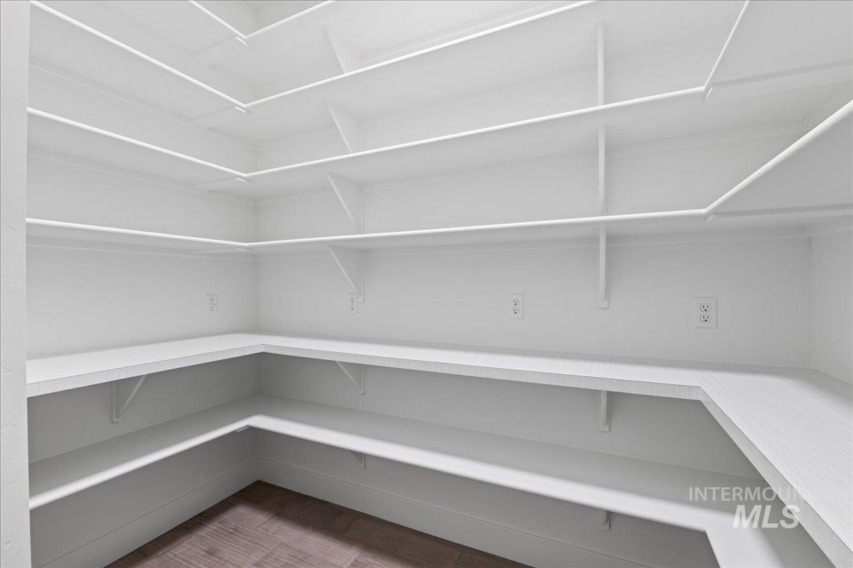 property viewer photo 16