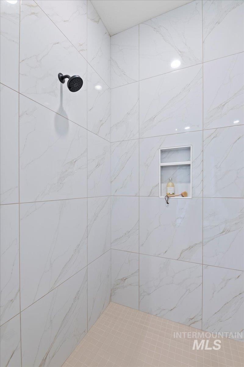 property viewer photo 29