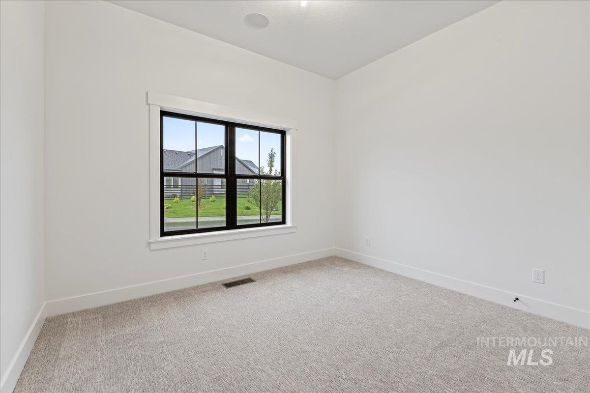 property viewer photo 37